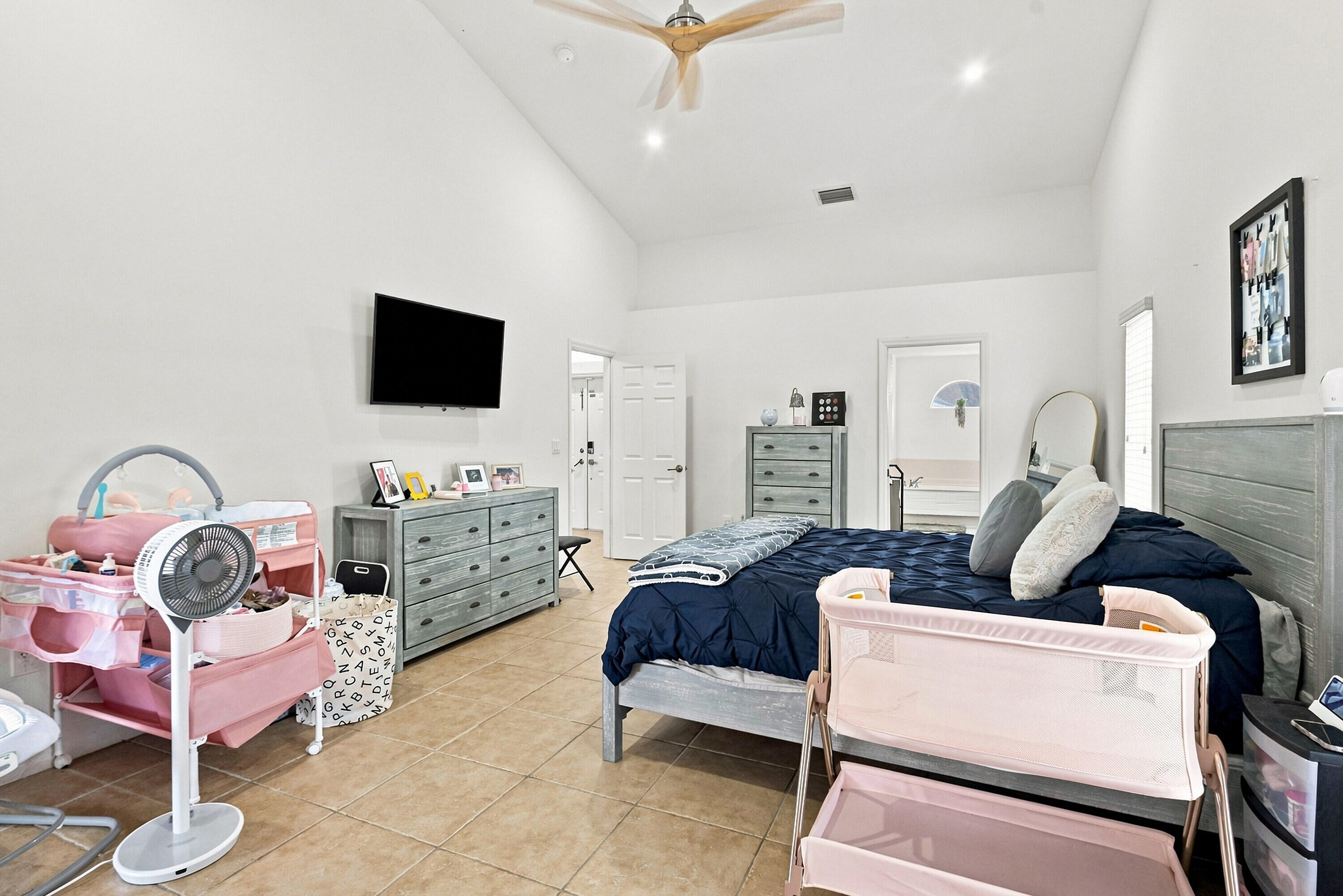680 Manhattan Street E Property Photo 23