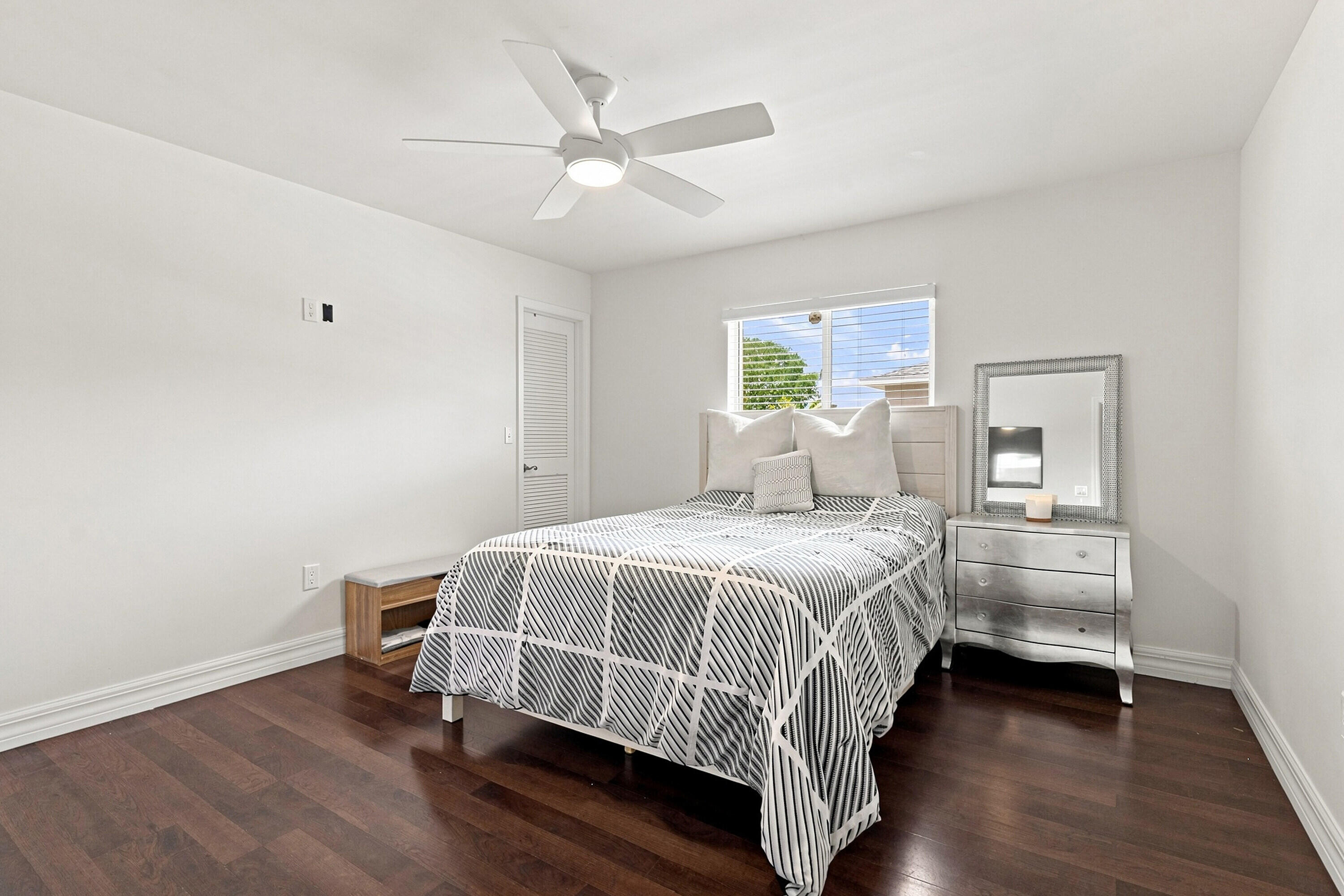 680 Manhattan Street E Property Photo 28