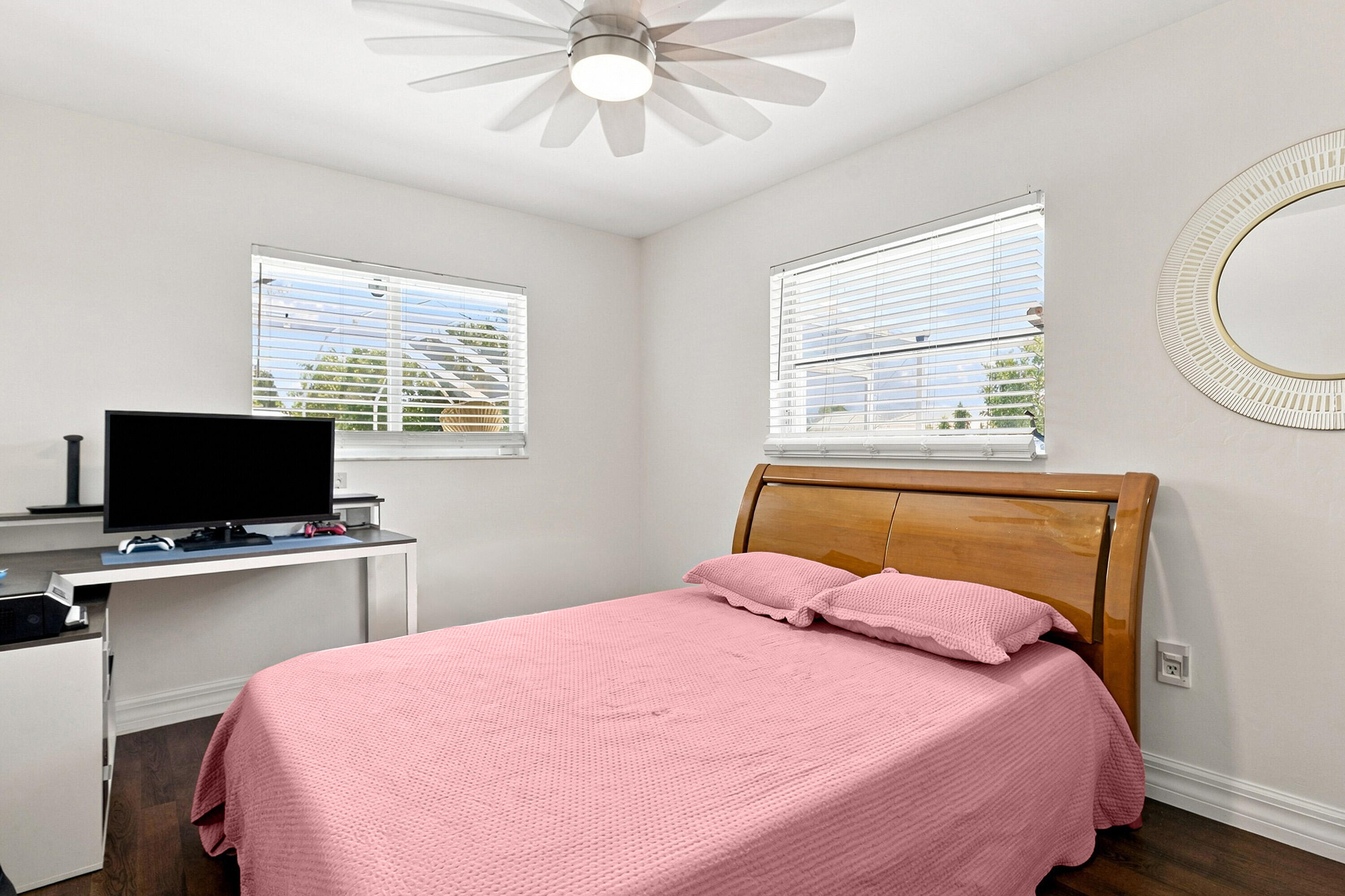 680 Manhattan Street E Property Photo 30