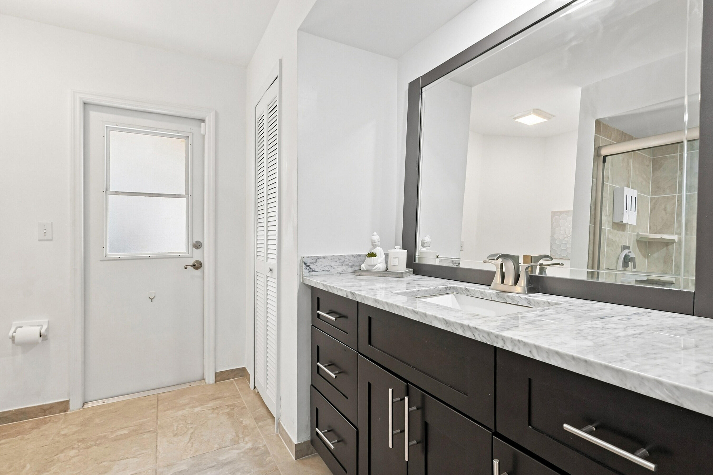 680 Manhattan Street E Property Photo 33