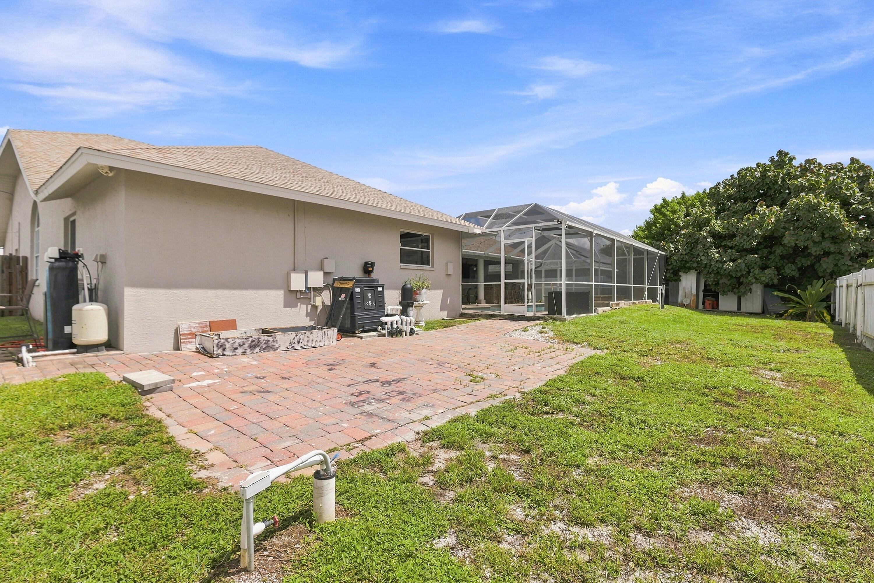 680 Manhattan Street E Property Photo 40