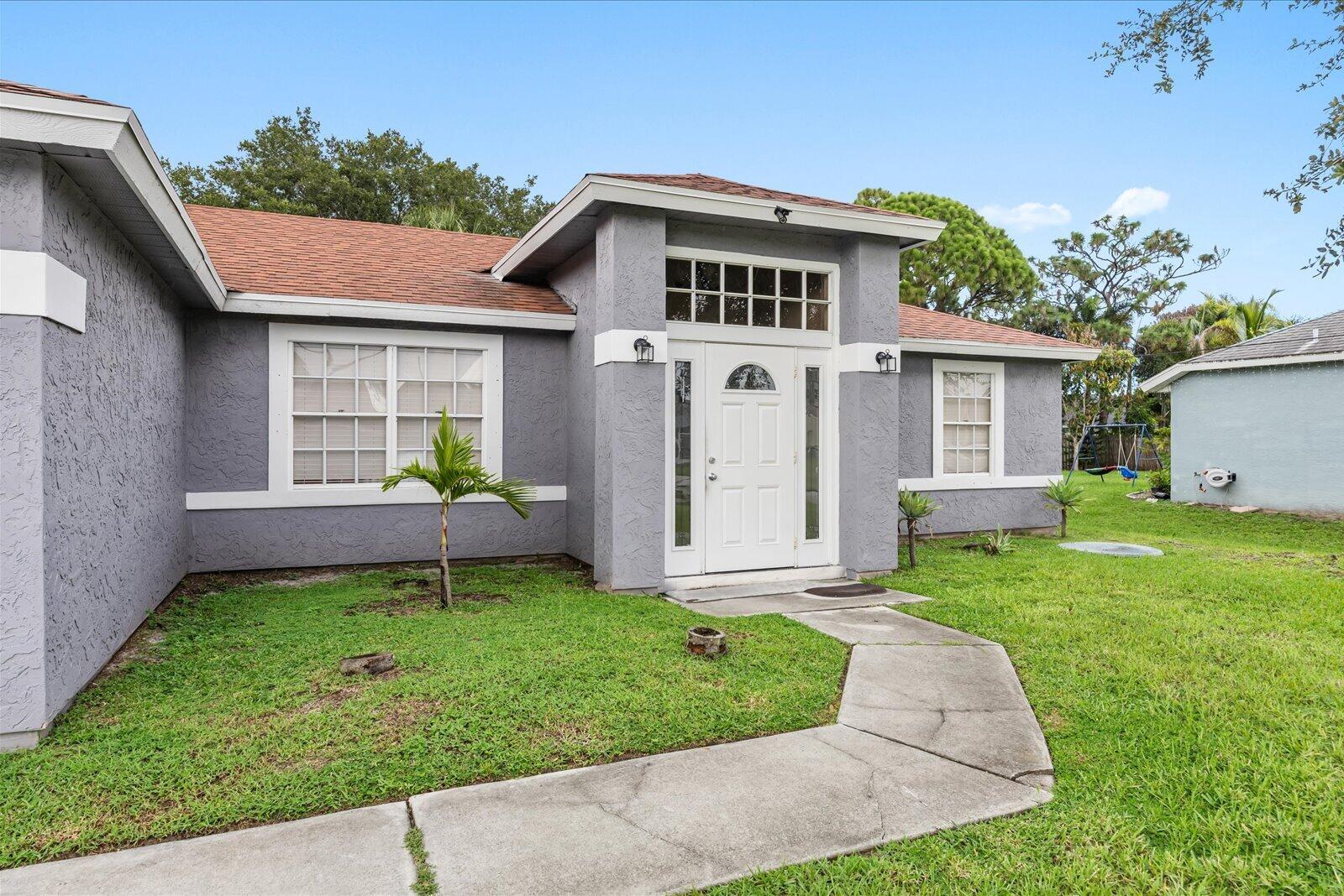 1155 Sw Alexandria Avenue Property Photo 5