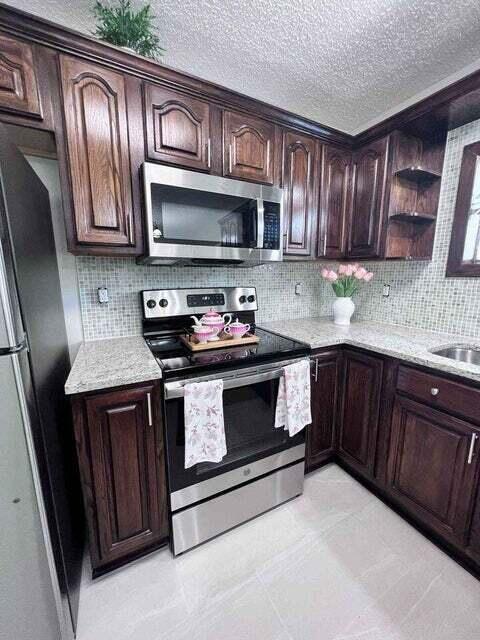 2410 S Brocksmith Road Property Photo 4