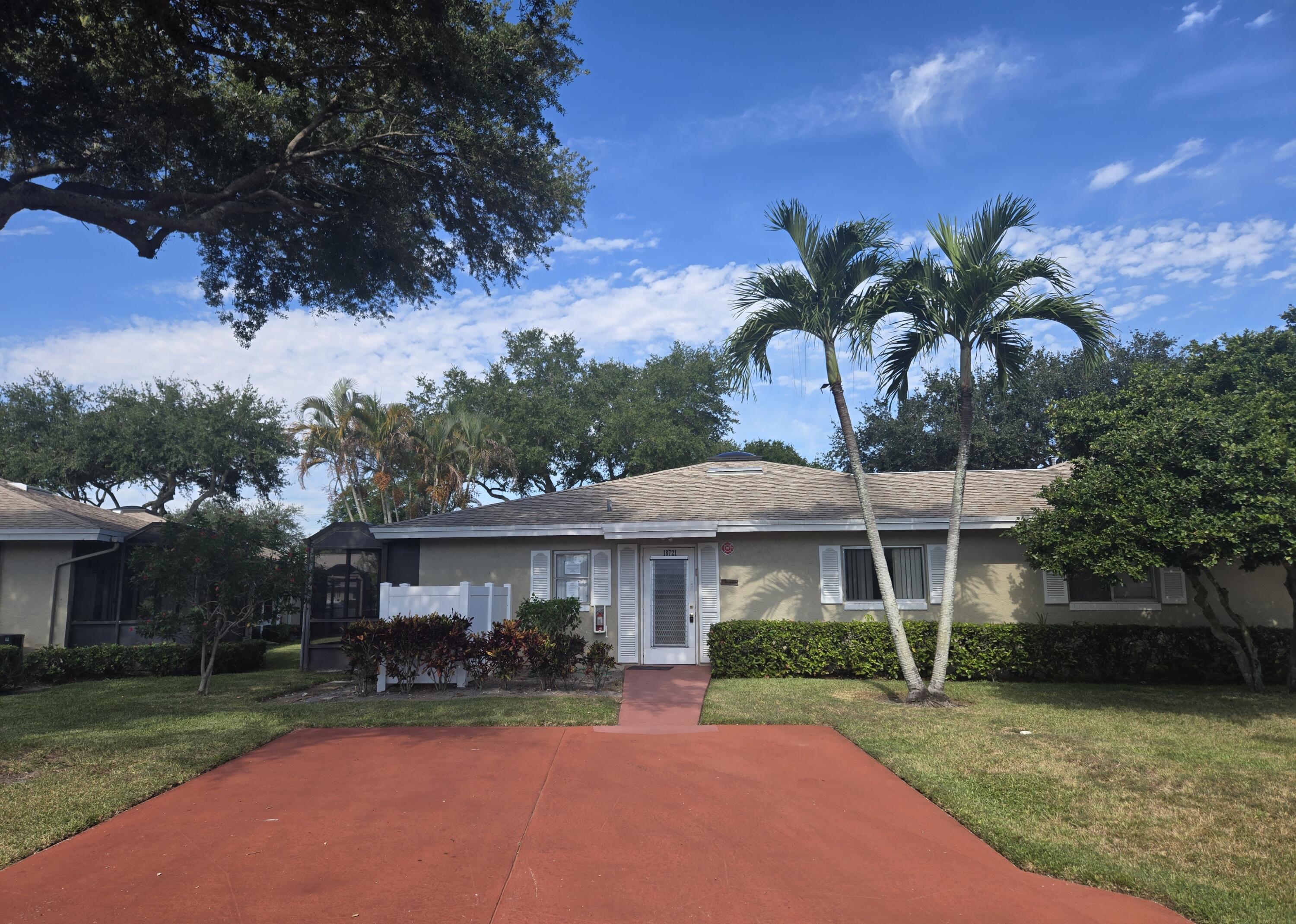 18721 Schooner Drive Property Photo 1