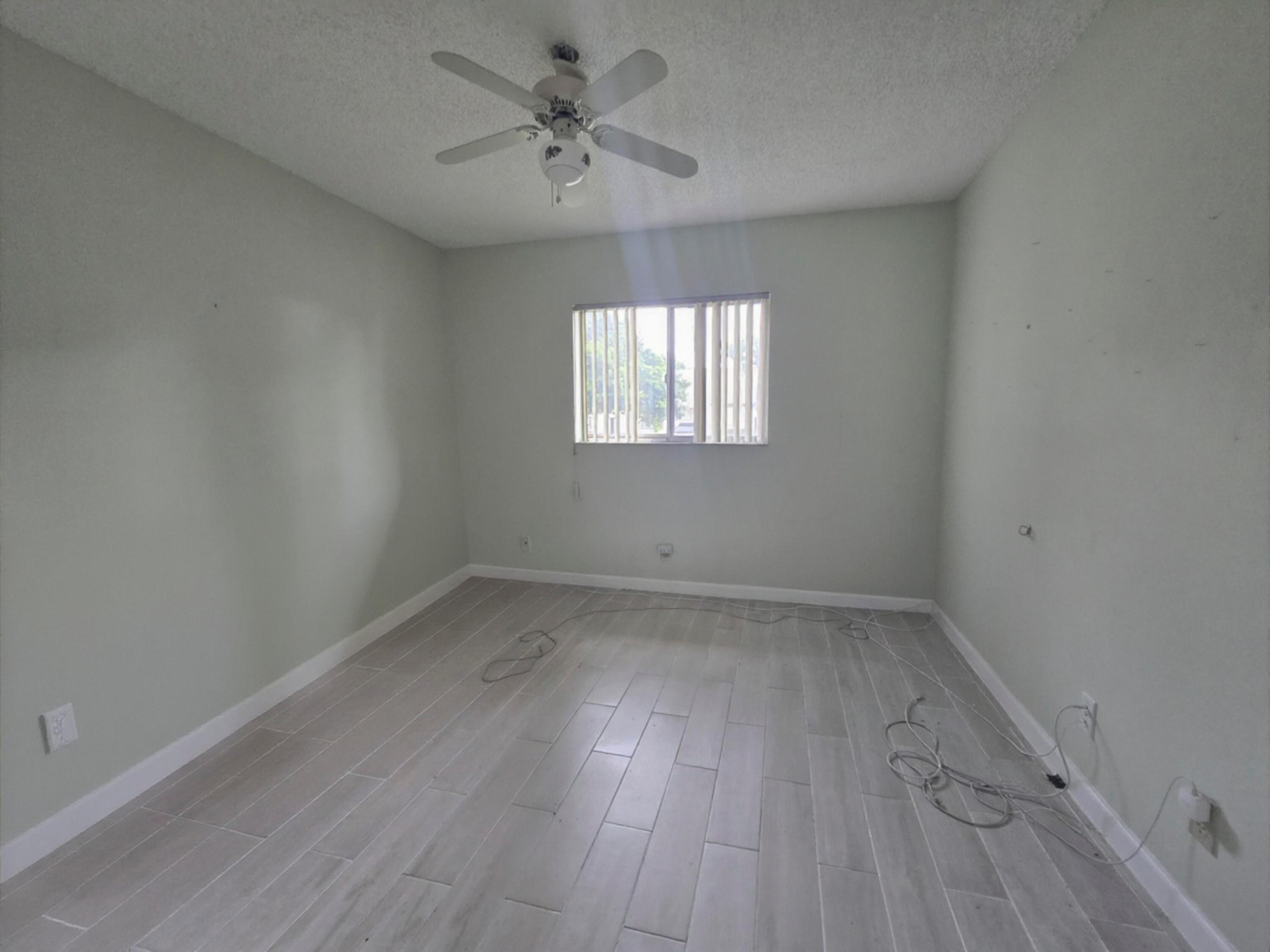 18721 Schooner Drive Property Photo 7