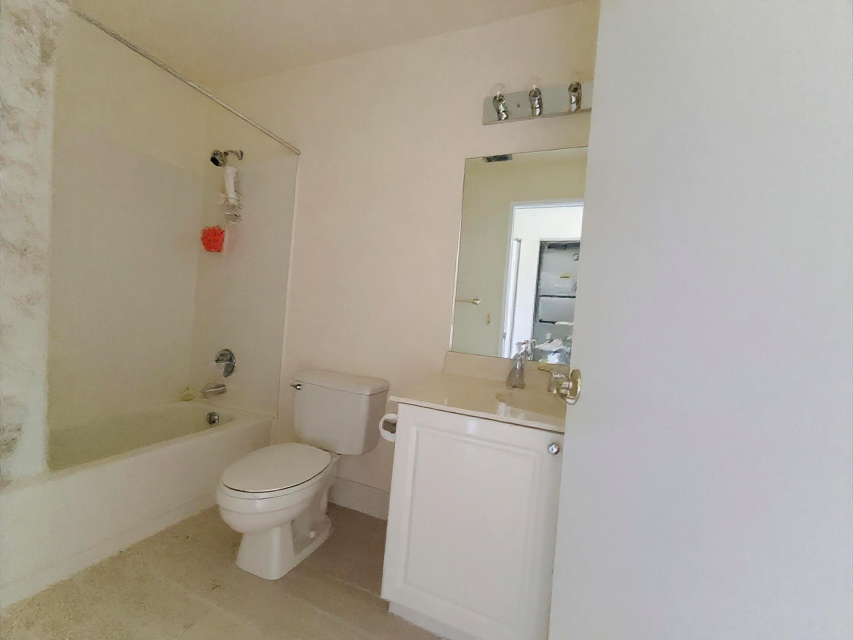 18721 Schooner Drive Property Photo 10