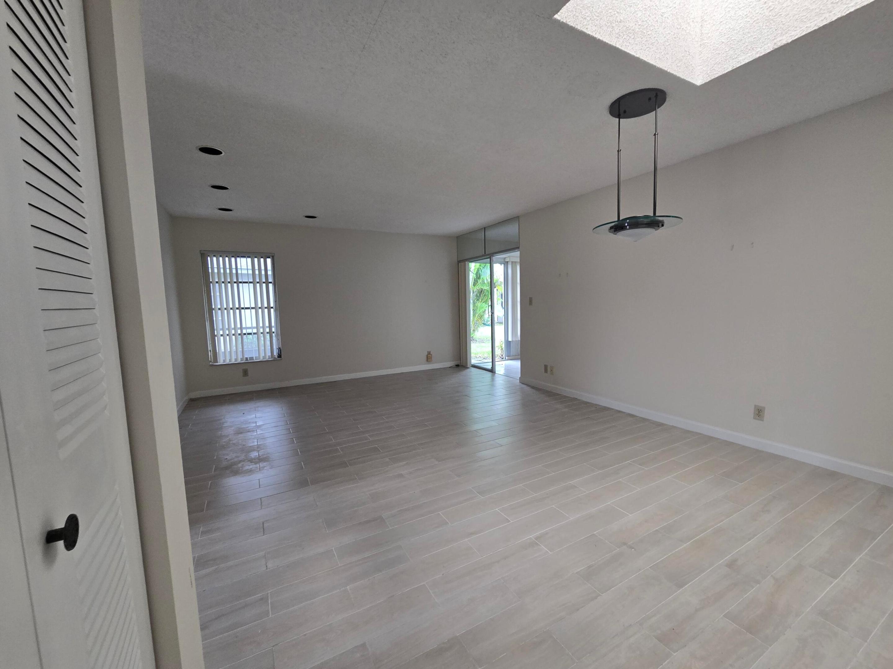 18721 Schooner Drive Property Photo 11