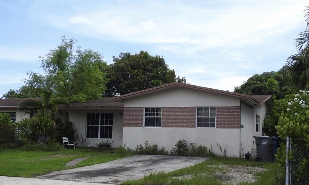 5620 Sw 37th Street Property Photo 1