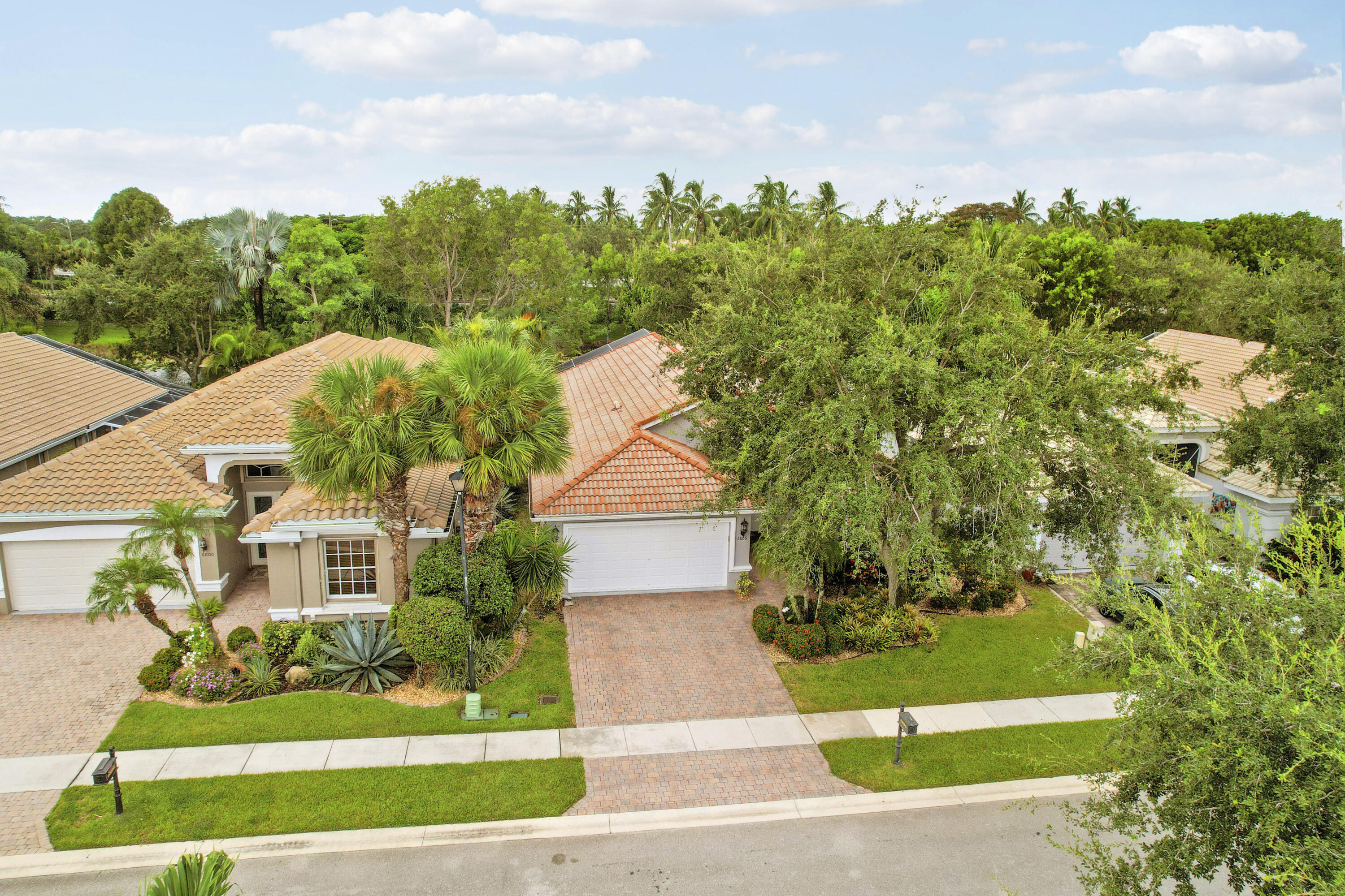 6806 Rienzo Street Property Photo 5