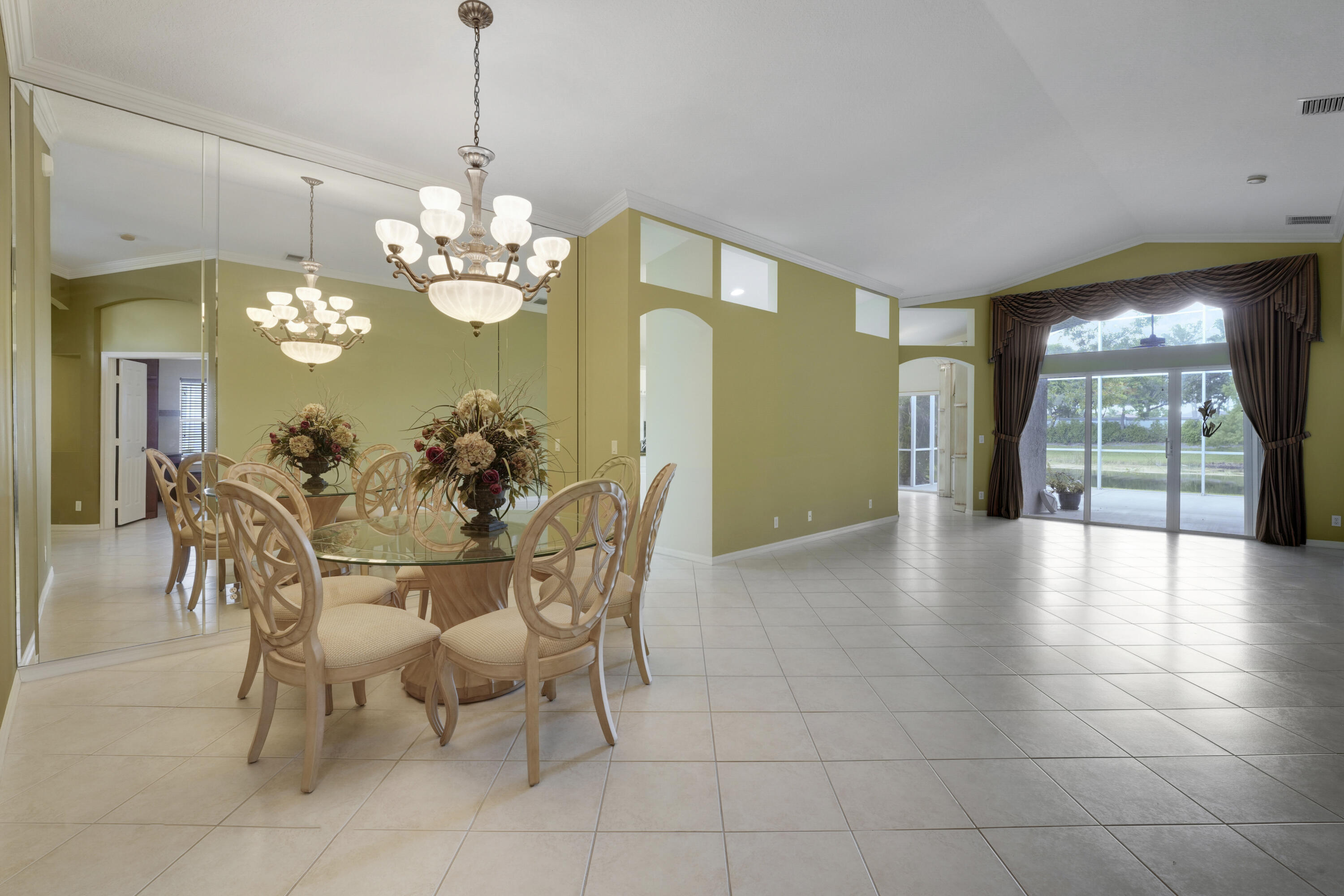 6806 Rienzo Street Property Photo 9