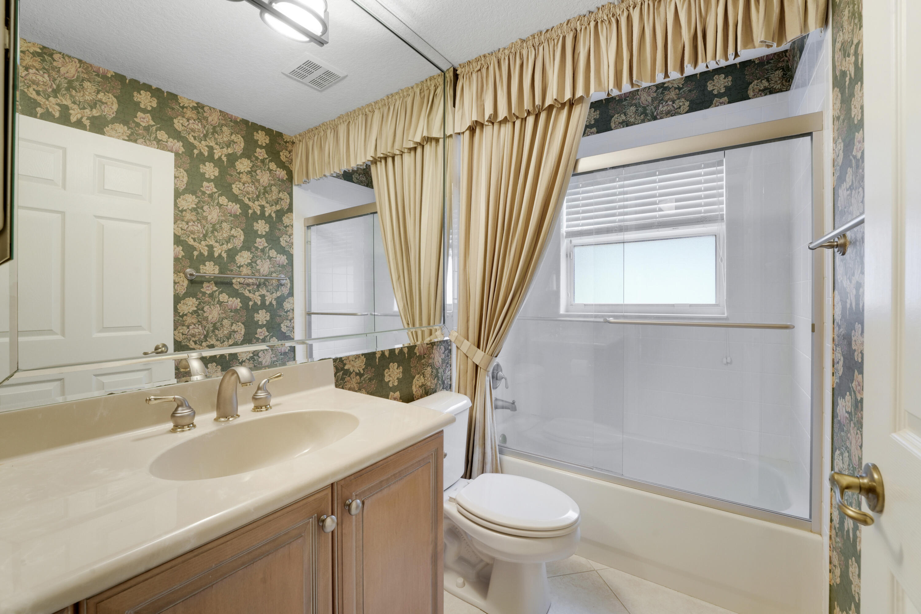 6806 Rienzo Street Property Photo 28