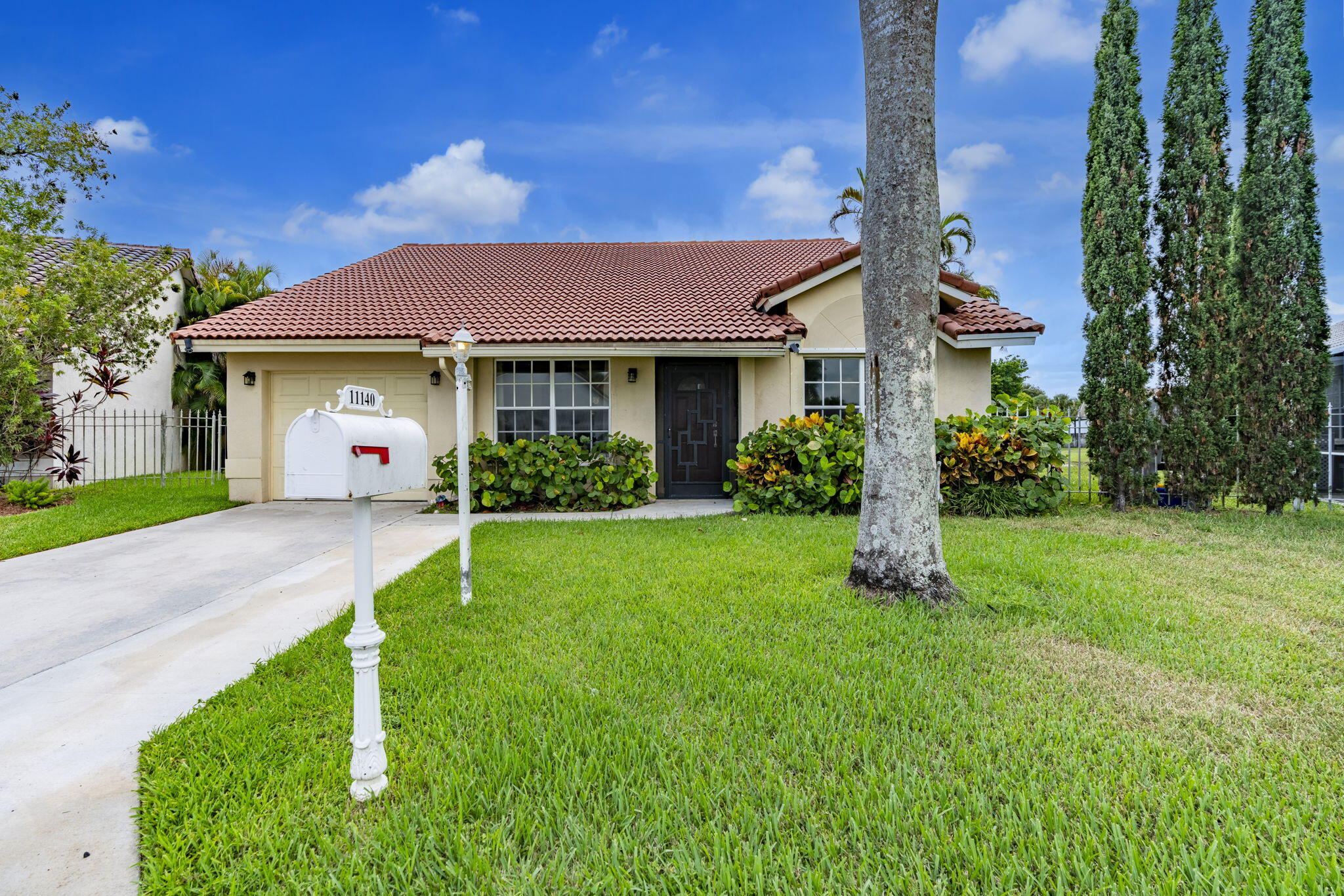11140 Lakeaire Circle Property Photo 14