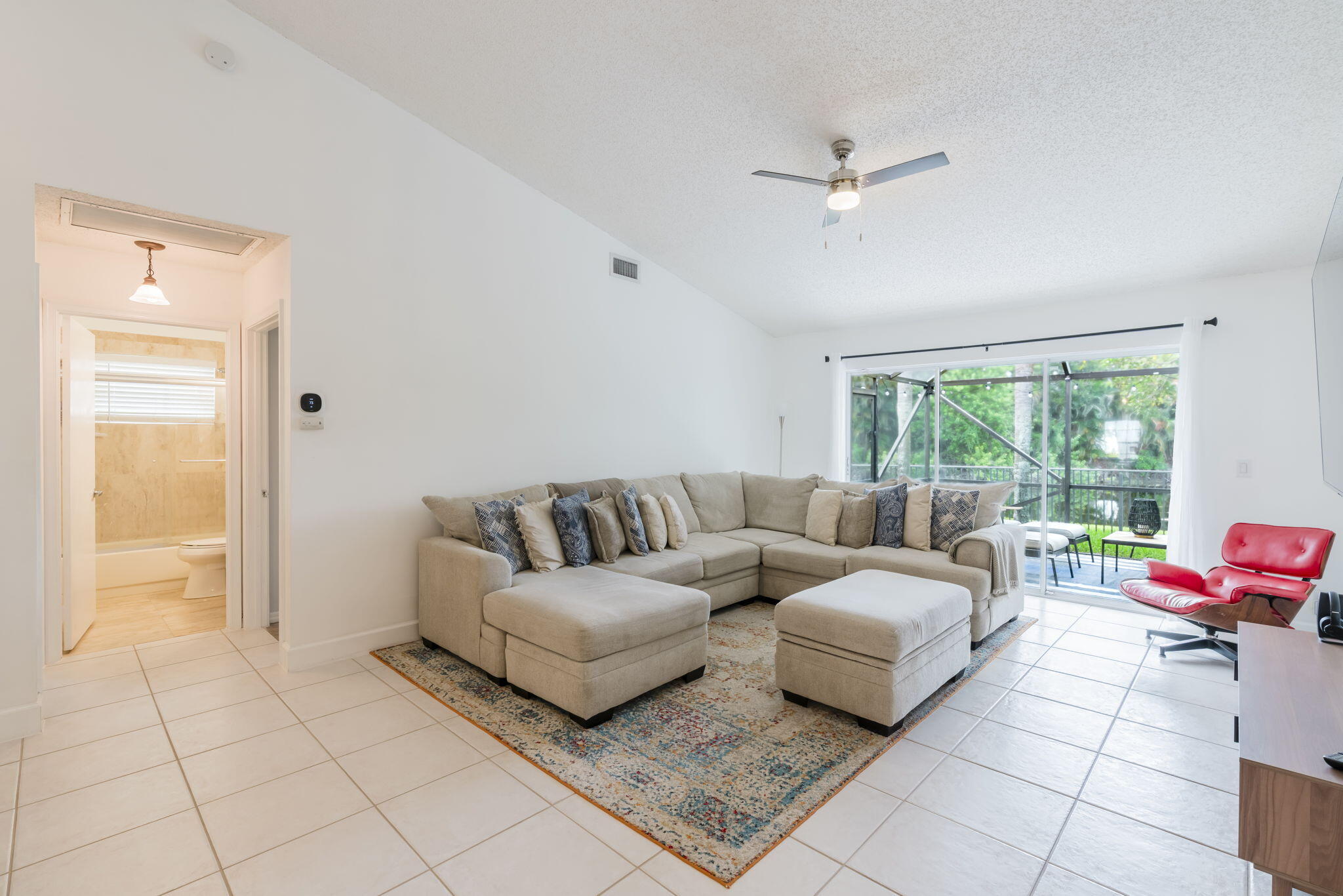 11140 Lakeaire Circle Property Photo 24