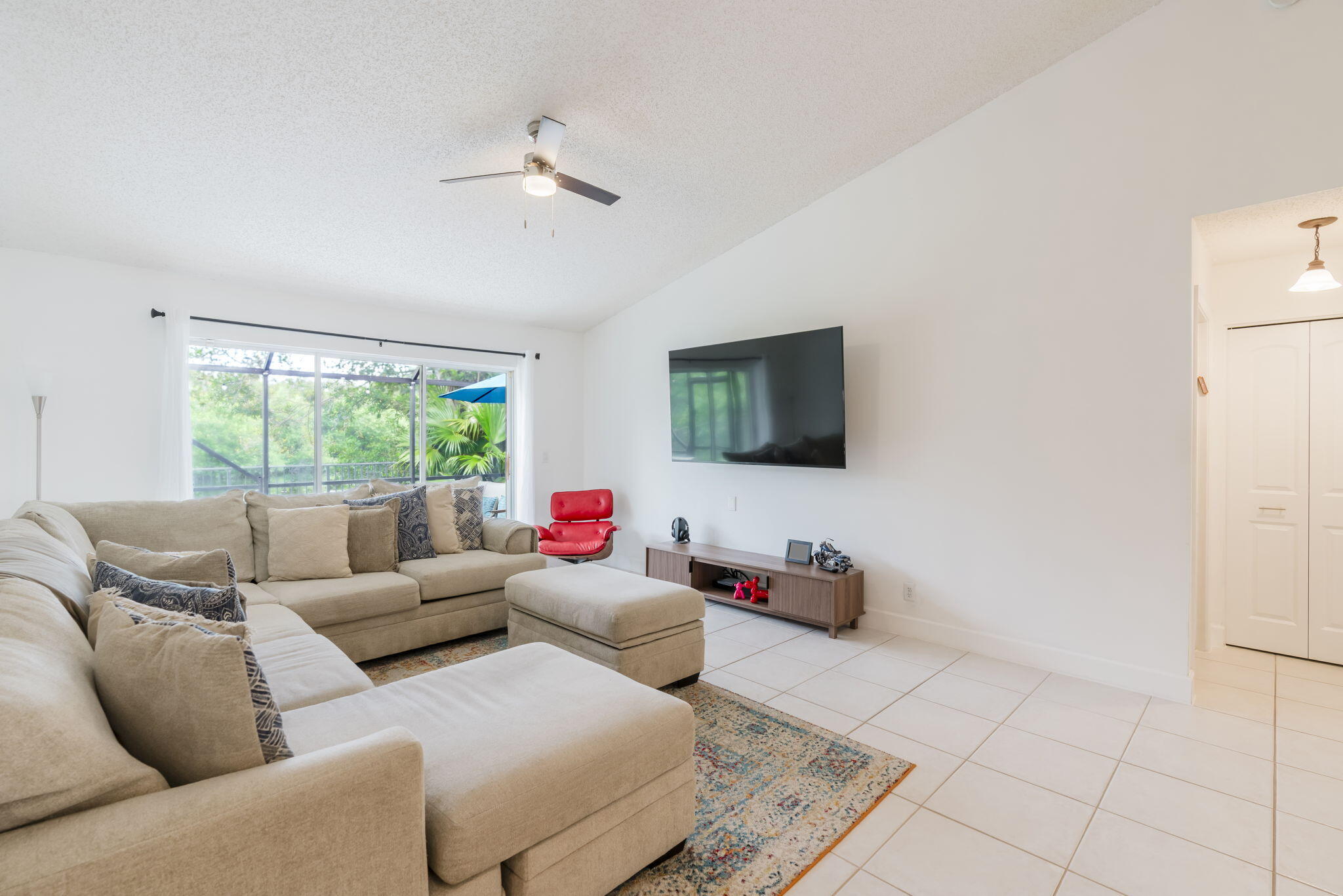 11140 Lakeaire Circle Property Photo 25