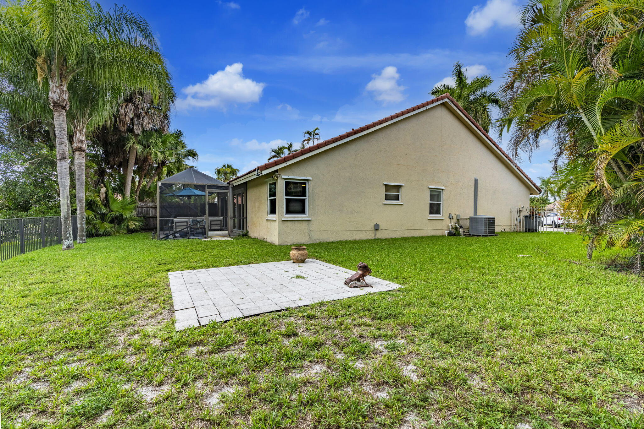 11140 Lakeaire Circle Property Photo 39