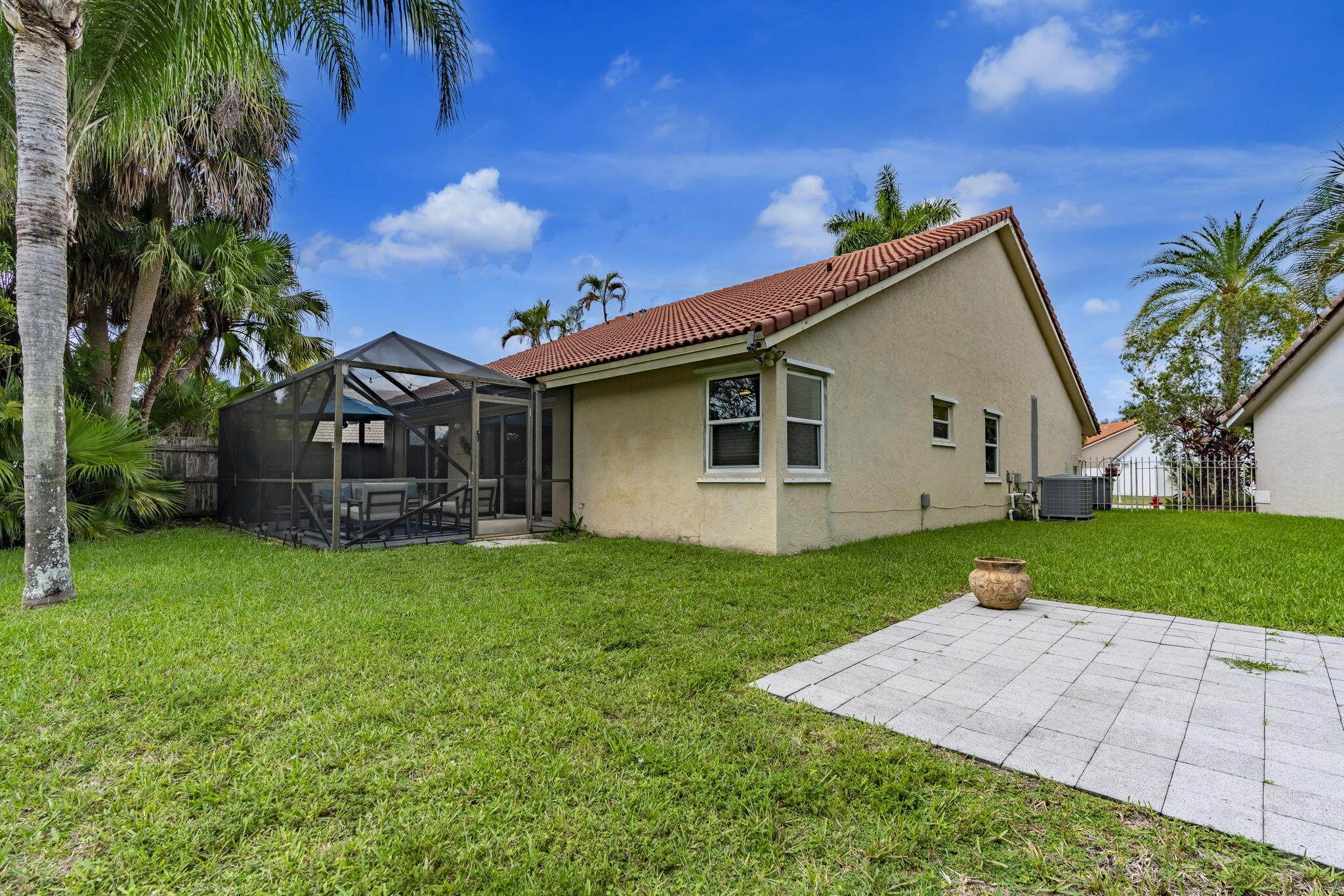 11140 Lakeaire Circle Property Photo 40