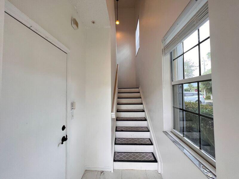 117 Lighthouse Circle J Property Photo 8