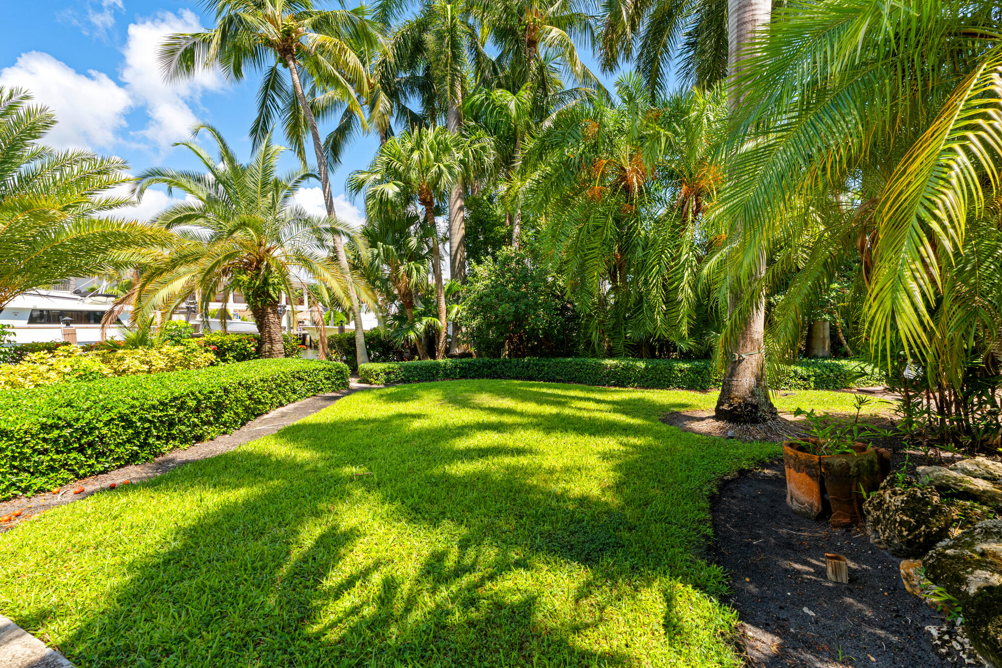 627 Solar Isle Drive Property Photo 47