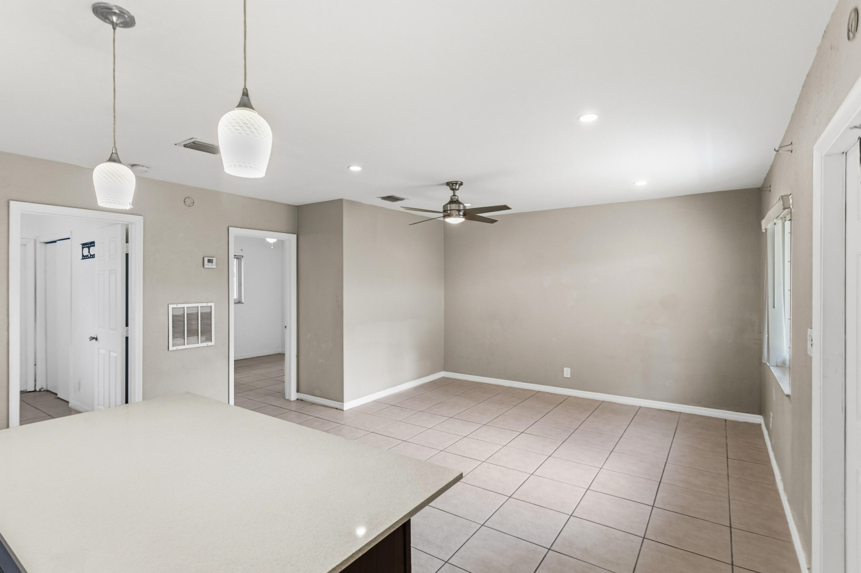 709 Sw 13th Avenue 2 Property Photo 10