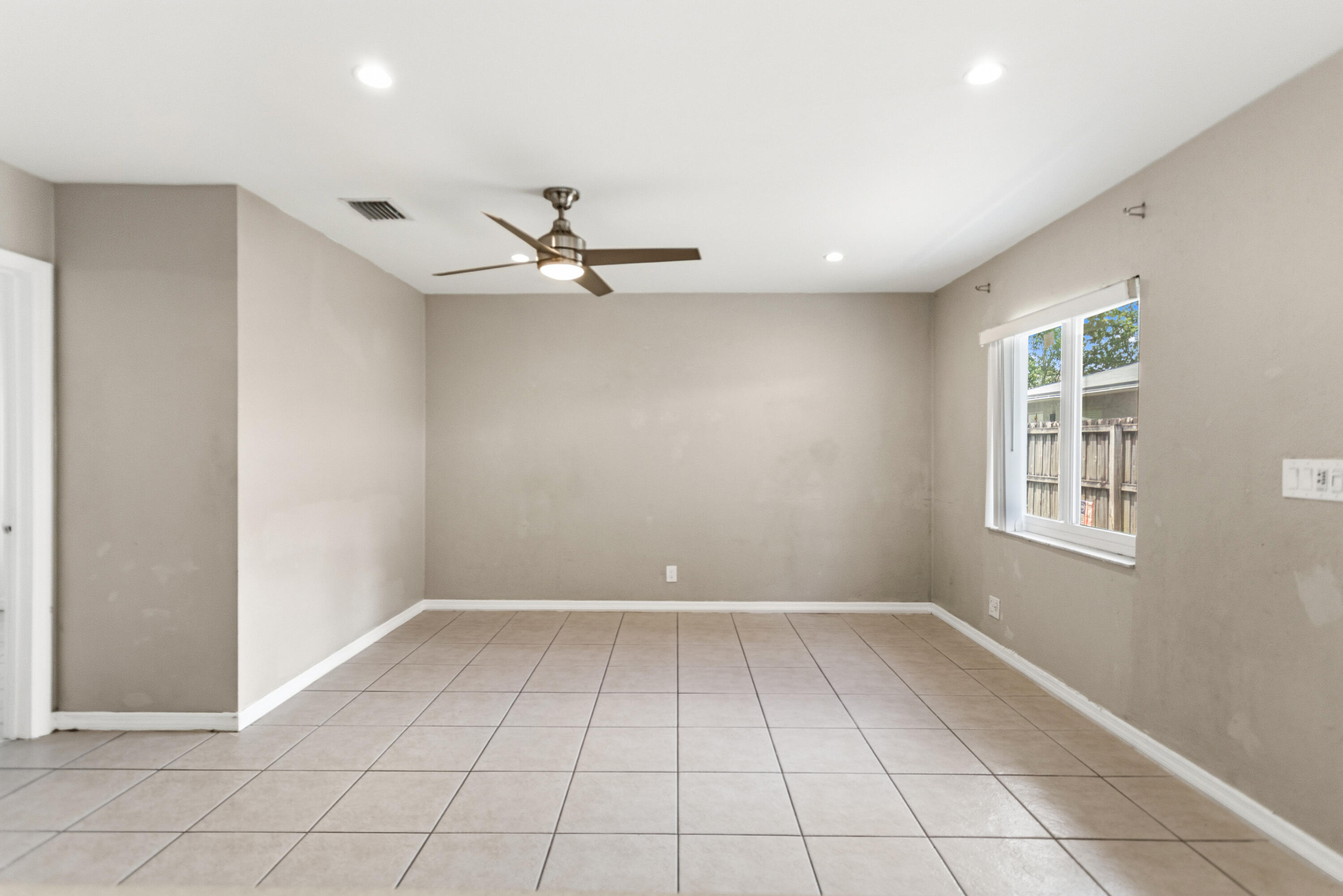 709 Sw 13th Avenue 2 Property Photo 11