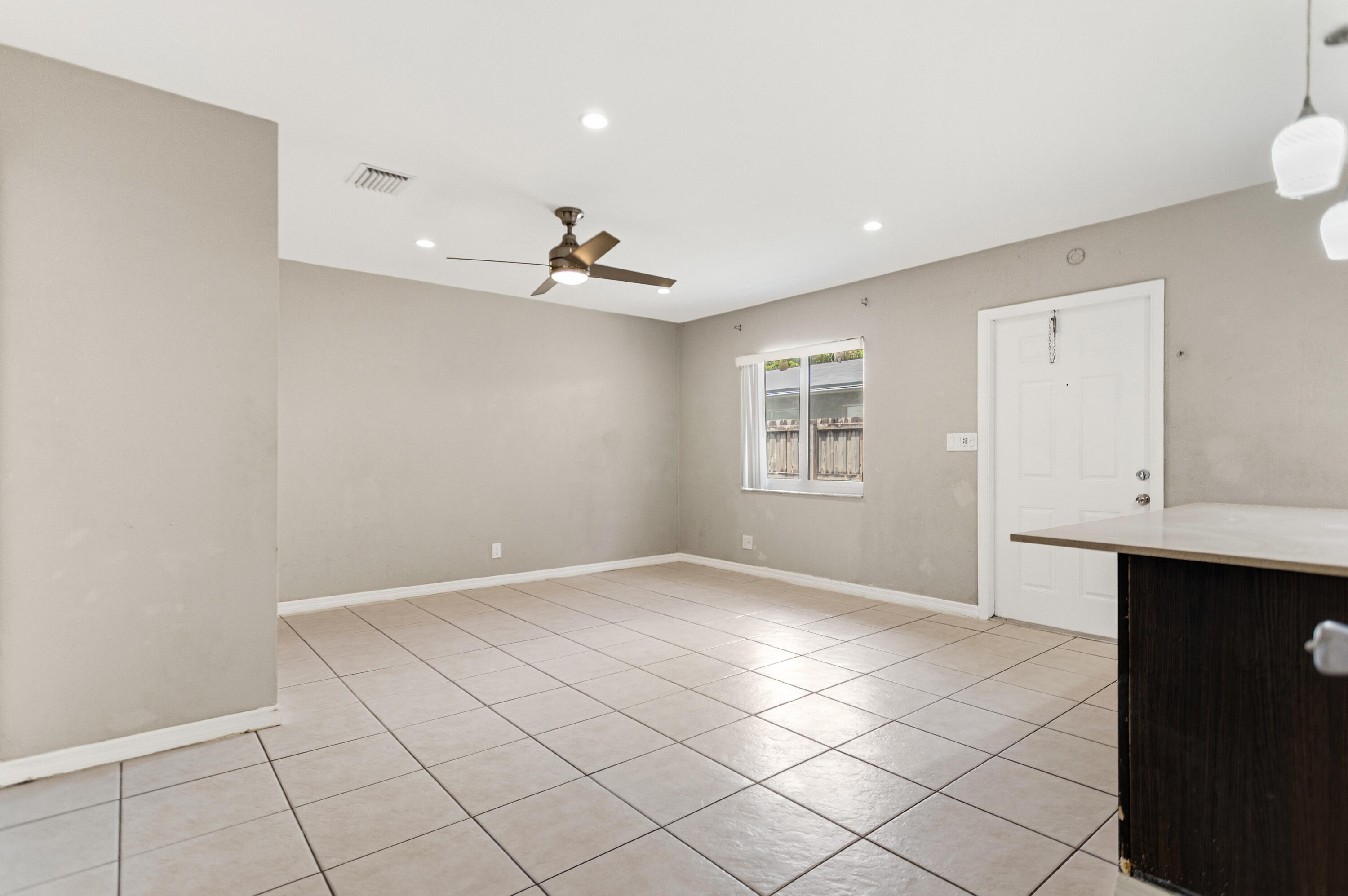 709 Sw 13th Avenue 2 Property Photo 12