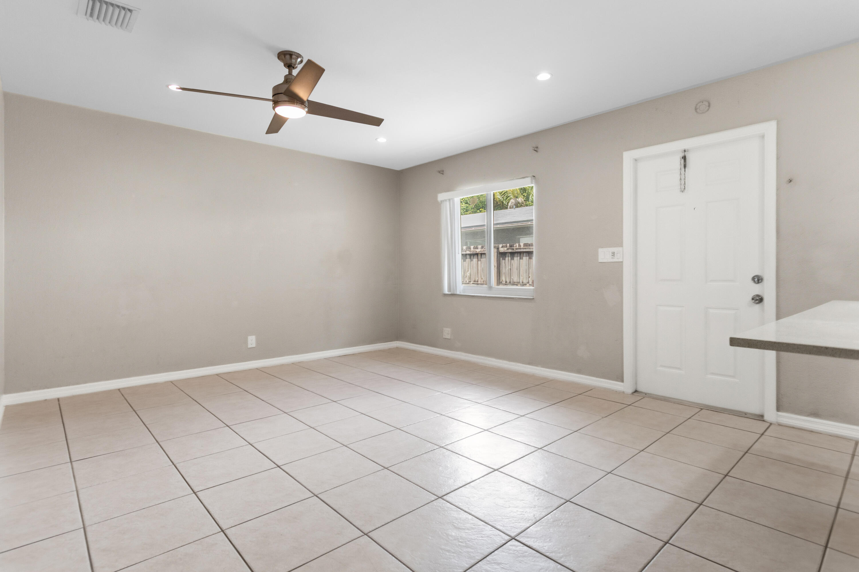 709 Sw 13th Avenue 2 Property Photo 13