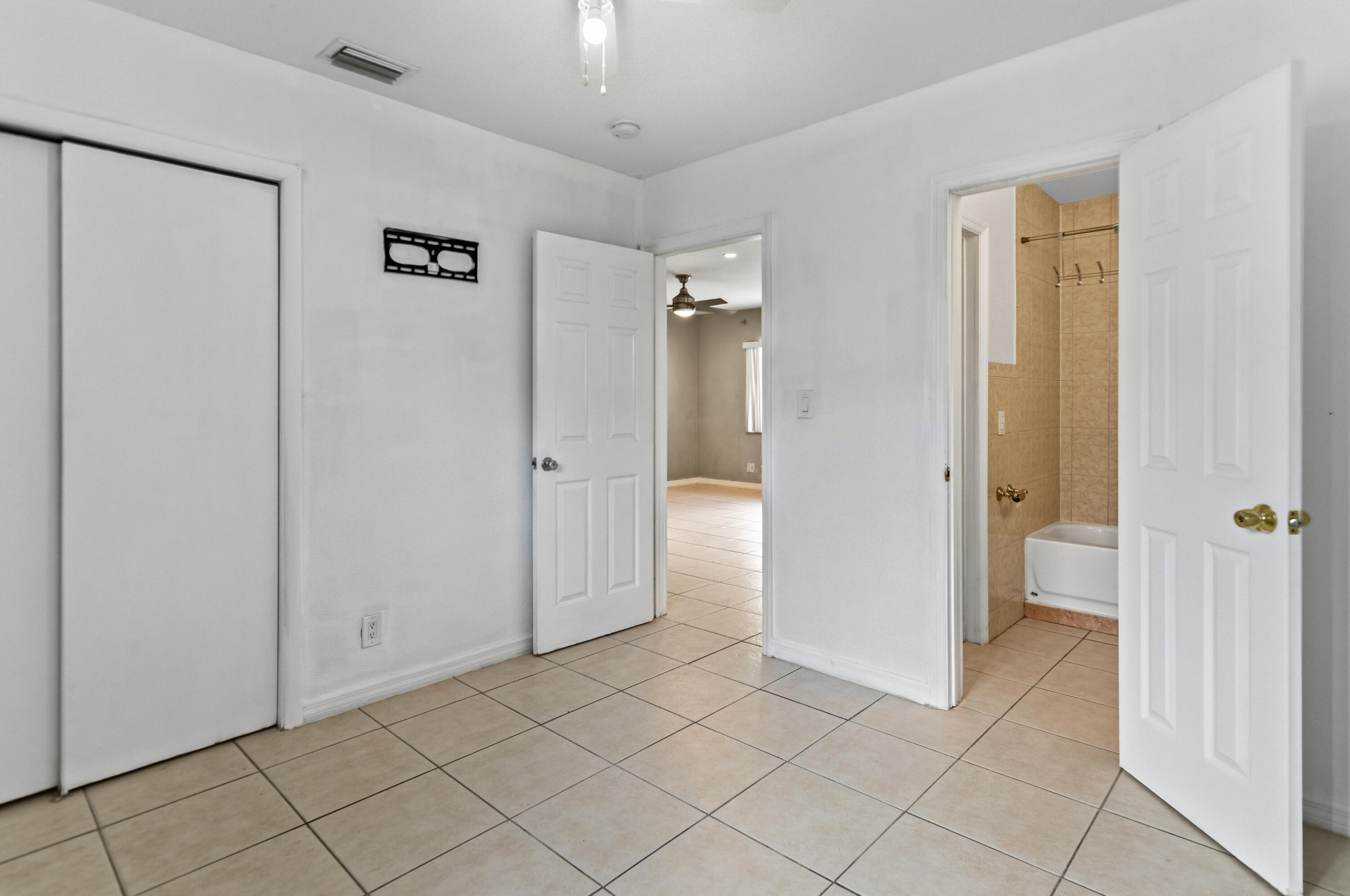 709 Sw 13th Avenue 2 Property Photo 22