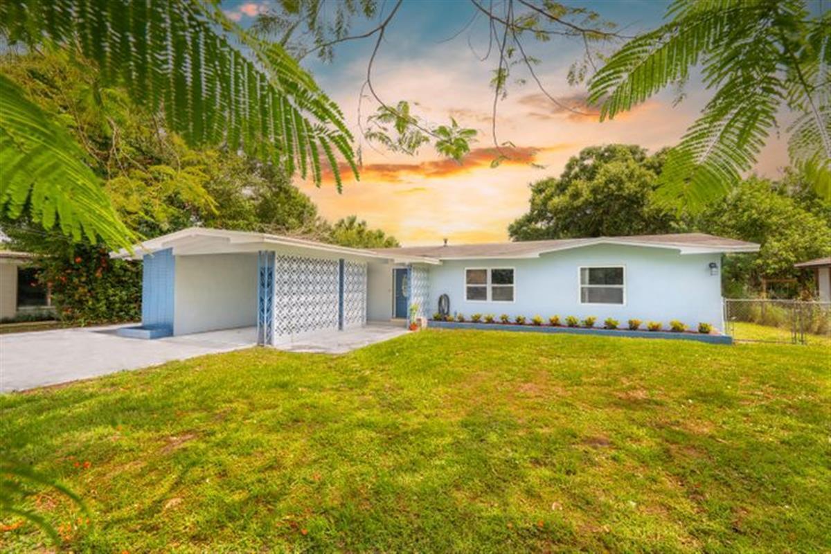 2120 CORTEZ Boulevard Property Photo 1