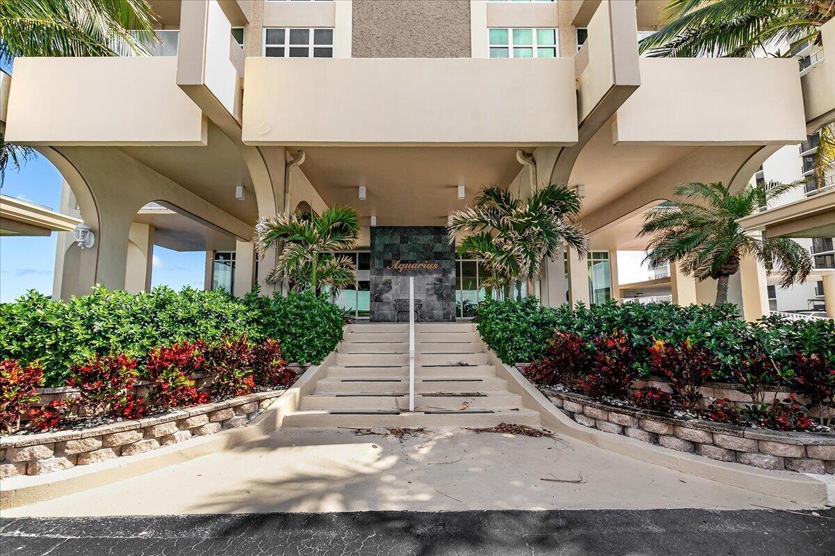 5440 N Ocean Drive 706 Property Photo 4