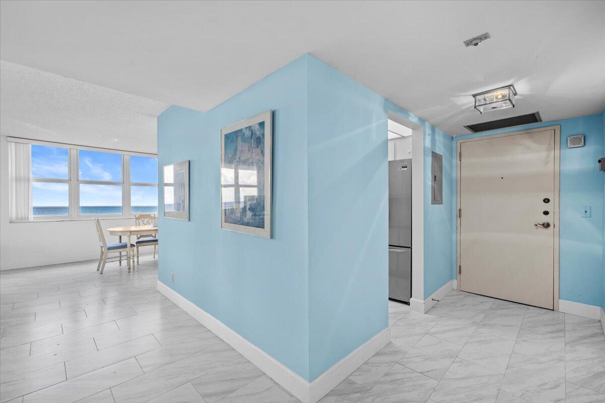 5440 N Ocean Drive 706 Property Photo 6