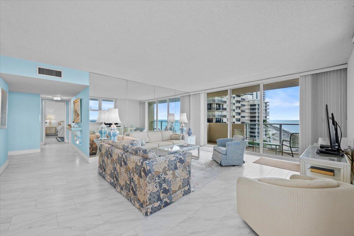 5440 N Ocean Drive 706 Property Photo 13