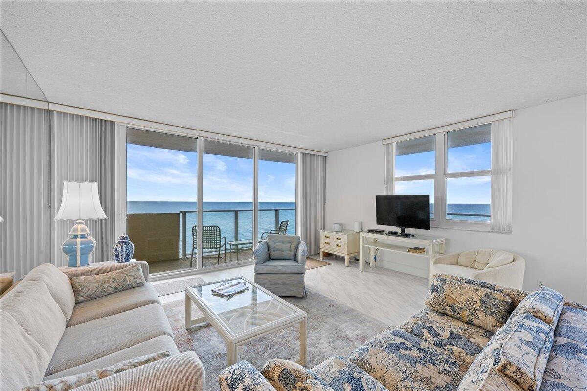 5440 N Ocean Drive 706 Property Photo 19