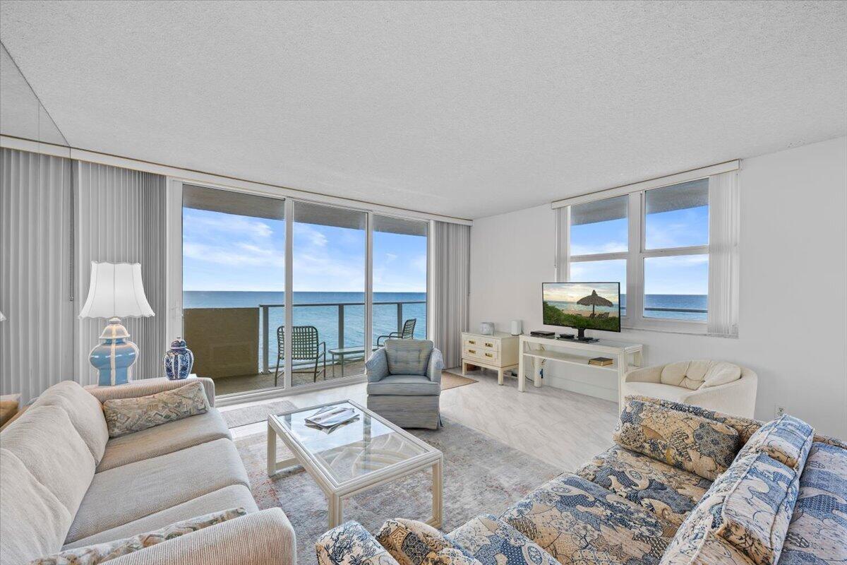 5440 N Ocean Drive 706 Property Photo 20