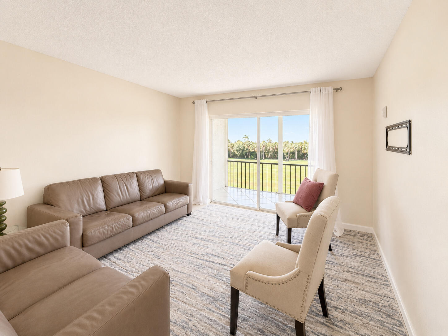 9411 N Hollybrook Lake Drive 309 Property Photo 6