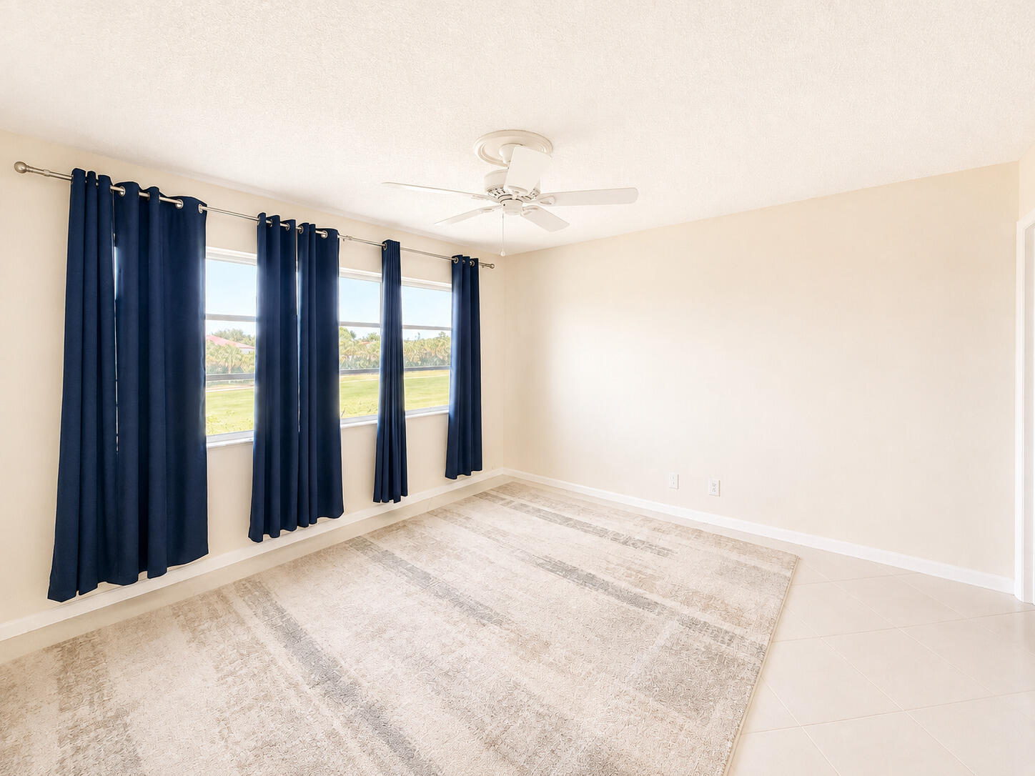 9411 N Hollybrook Lake Drive 309 Property Photo 8