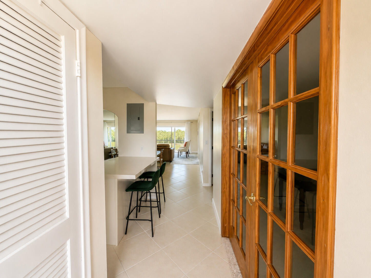 9411 N Hollybrook Lake Drive 309 Property Photo 14