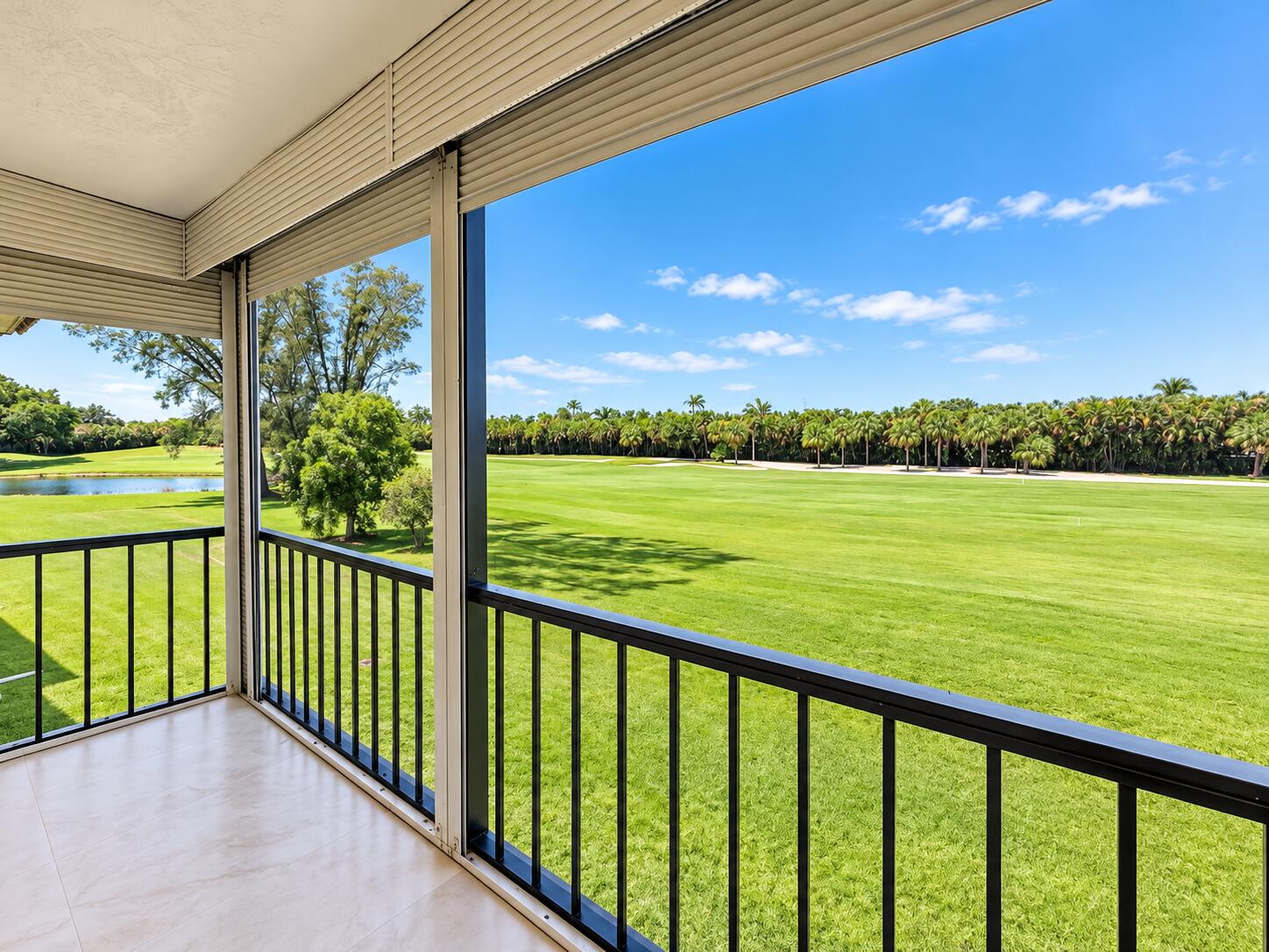 9411 N Hollybrook Lake Drive 310 Property Photo 6