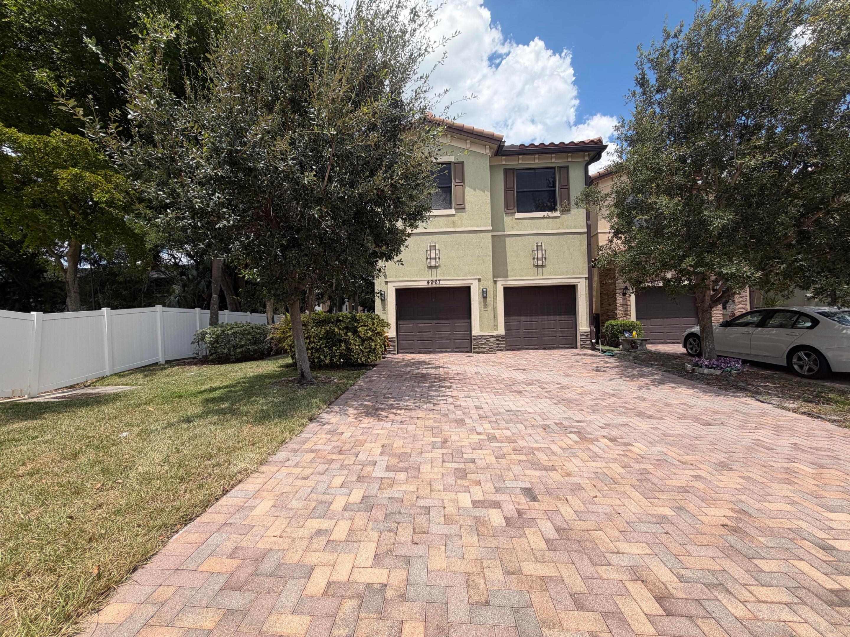 4967 Nw 59th Street Property Photo 1