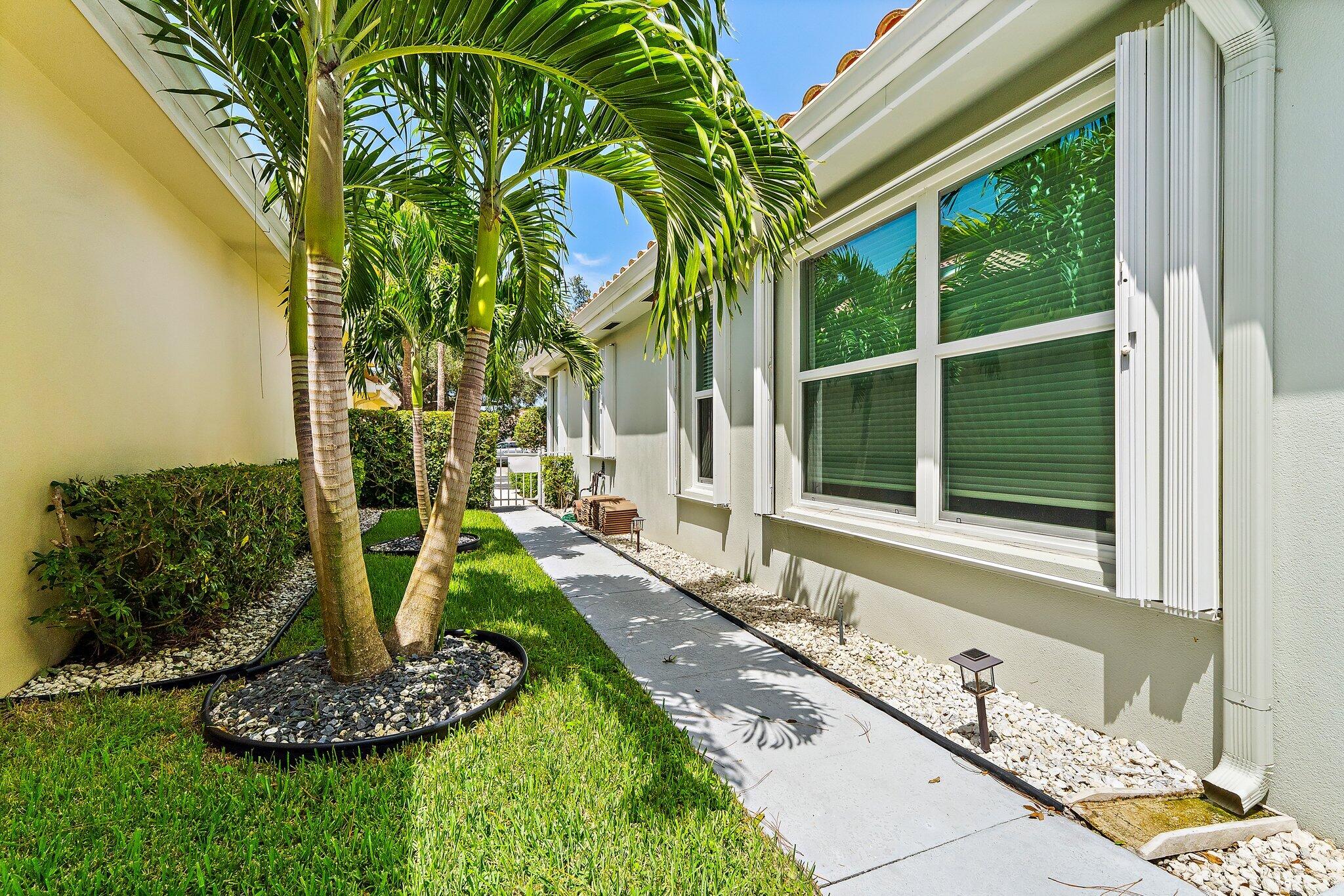 188 S Hampton Drive Property Photo 34