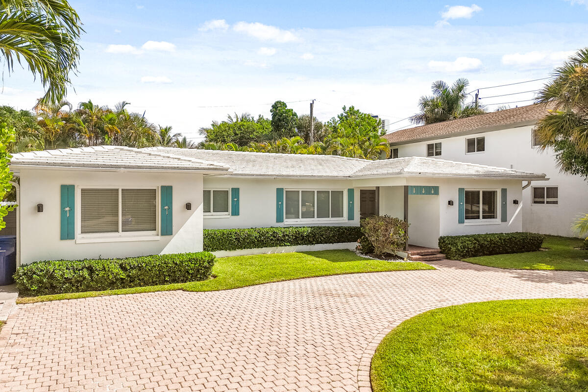 1182 Beach Road Property Photo 3