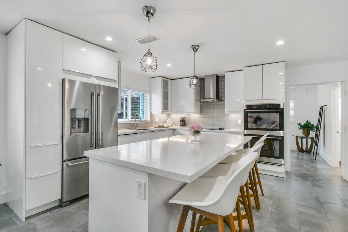1182 Beach Road Property Photo 8