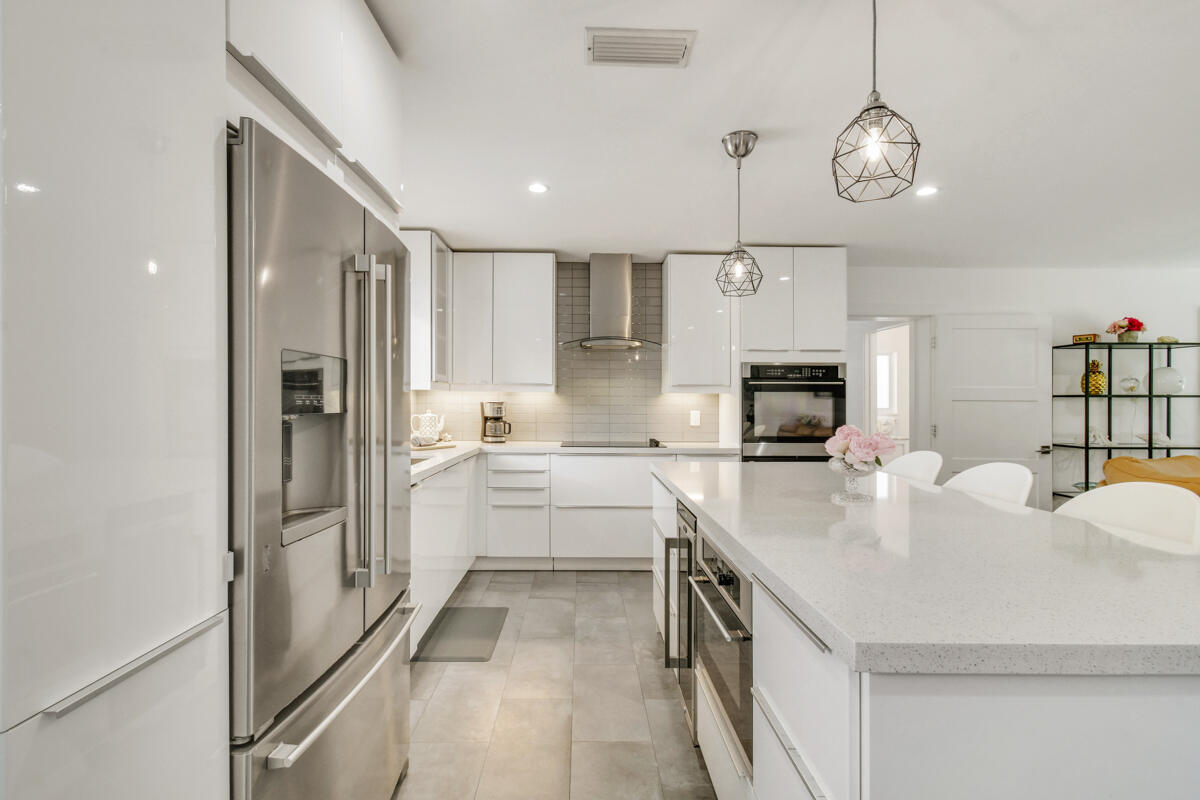 1182 Beach Road Property Photo 10