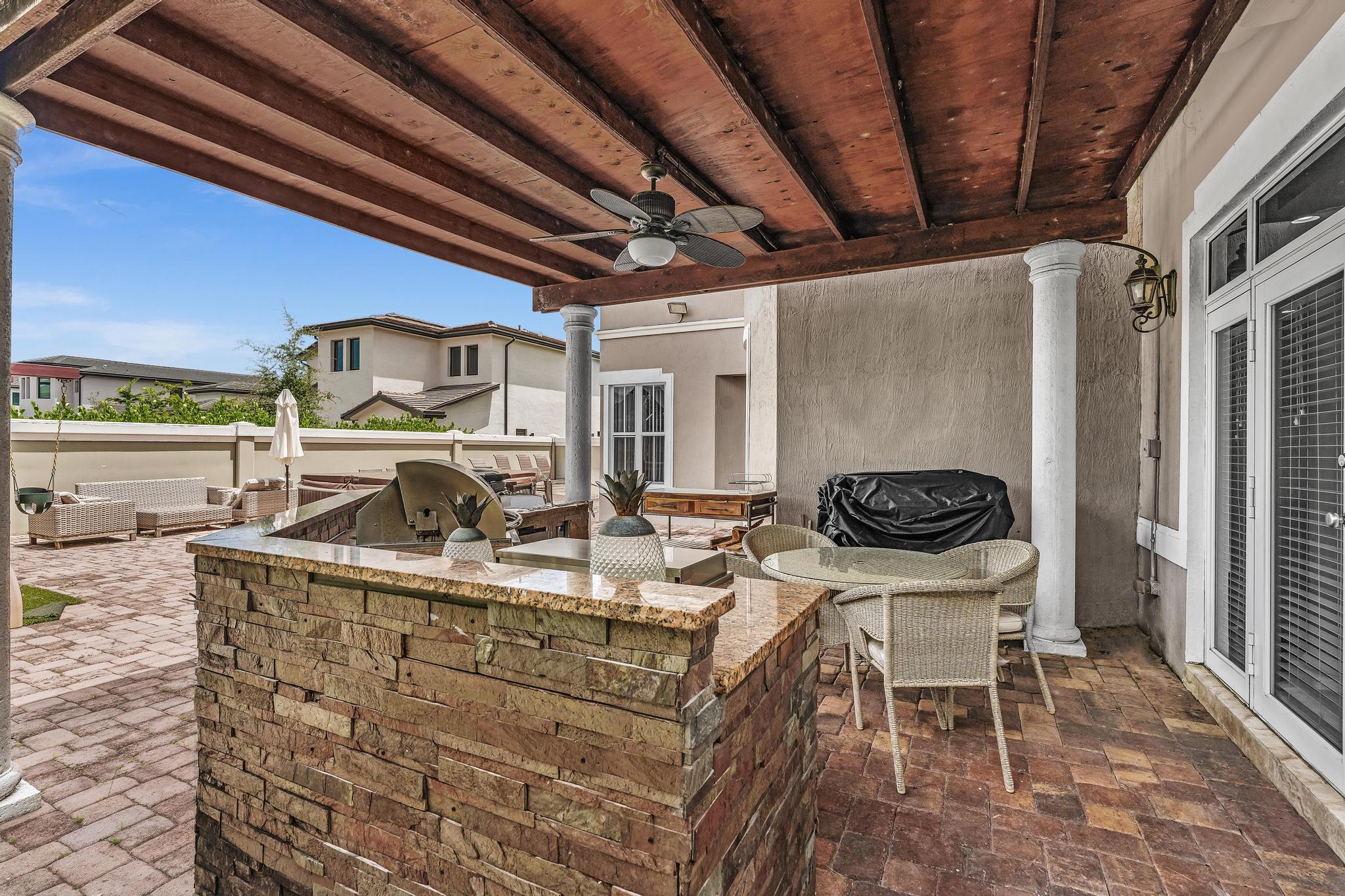 3521 Forest View Circle Property Photo 25