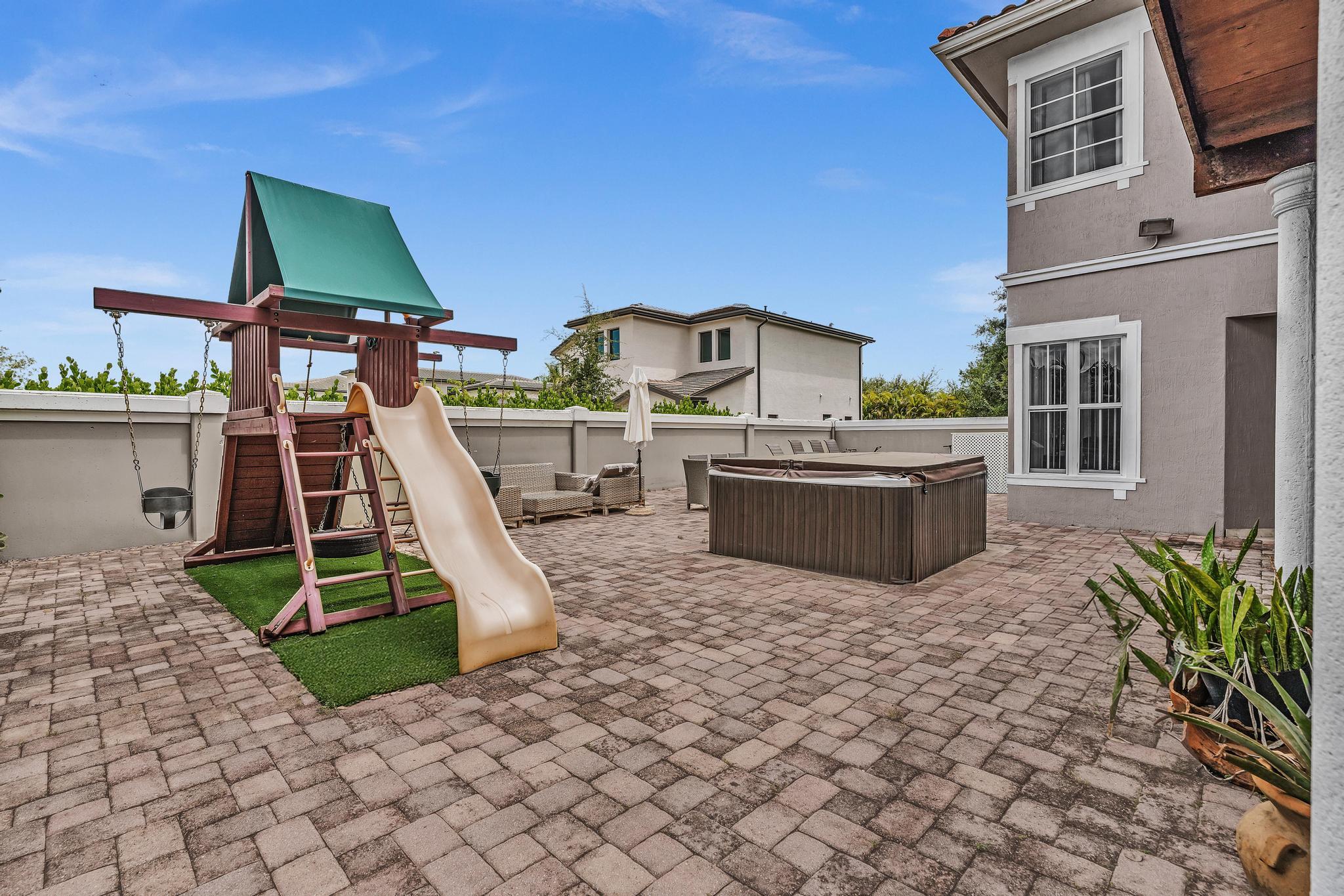 3521 Forest View Circle Property Photo 27