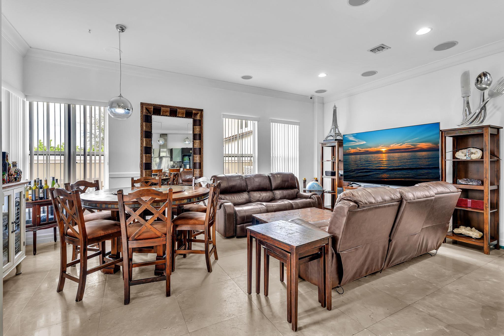 3521 Forest View Circle Property Photo 40