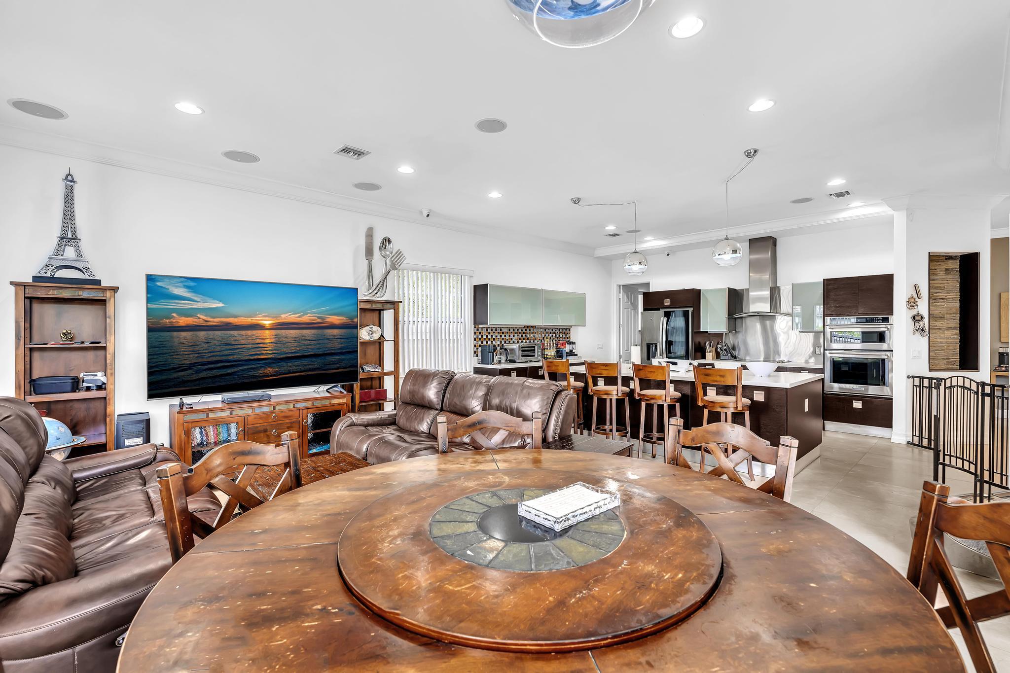 3521 Forest View Circle Property Photo 43