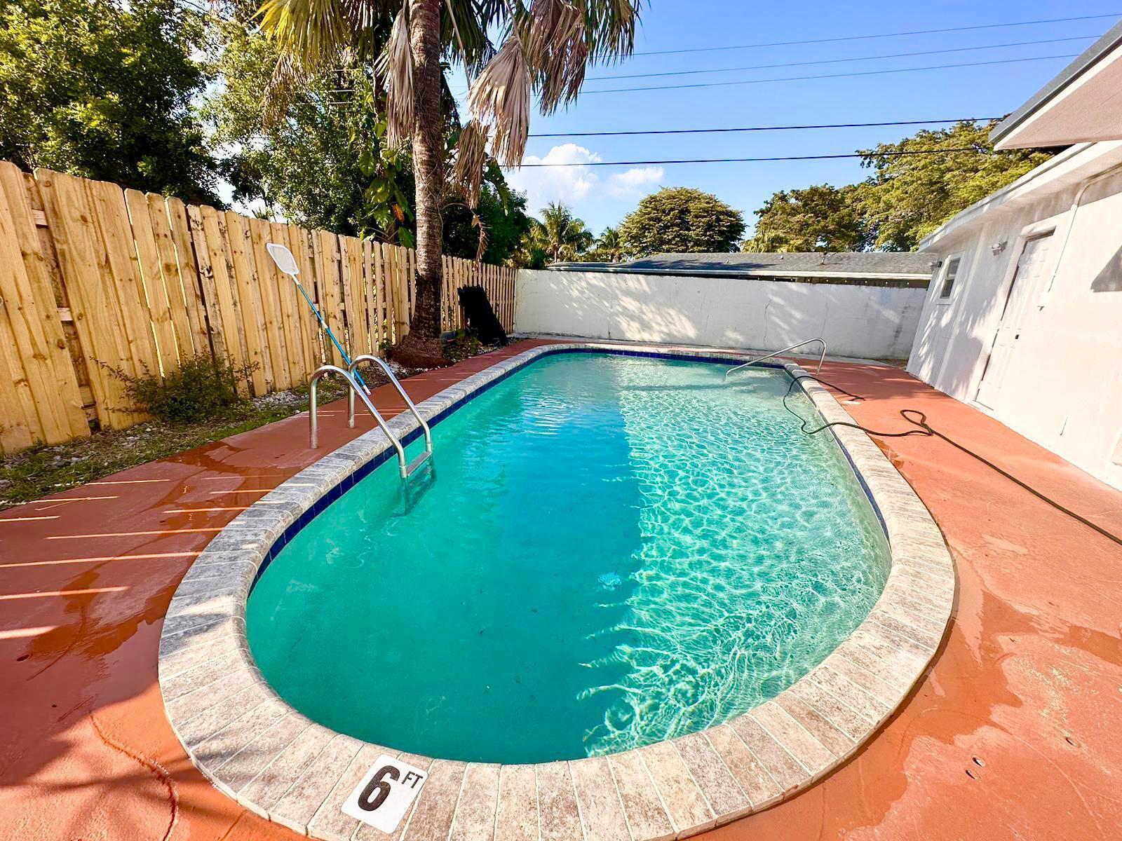 601 Nw 38th Street Property Photo 1