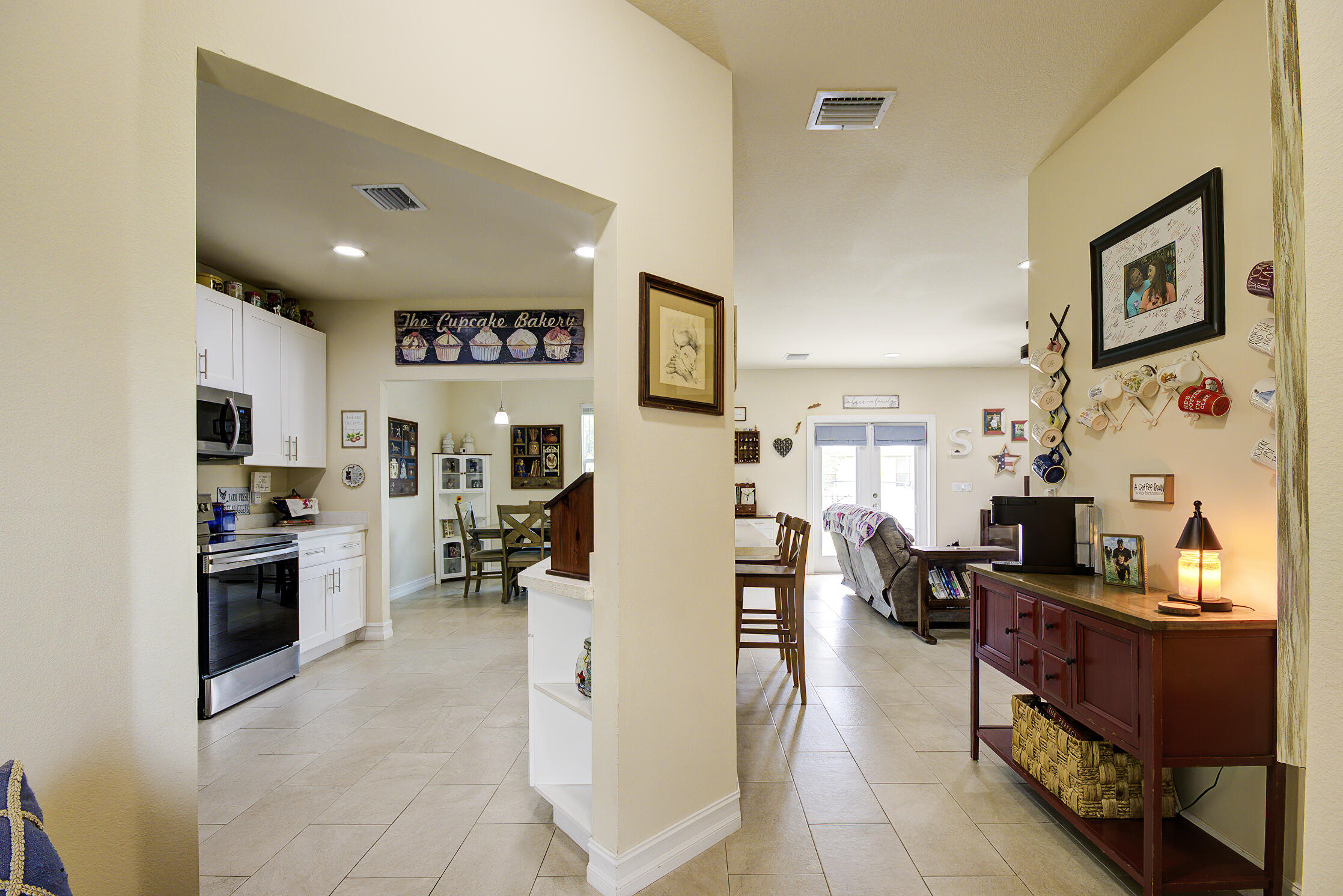 2329 Sw Mountwell Street Property Photo 3