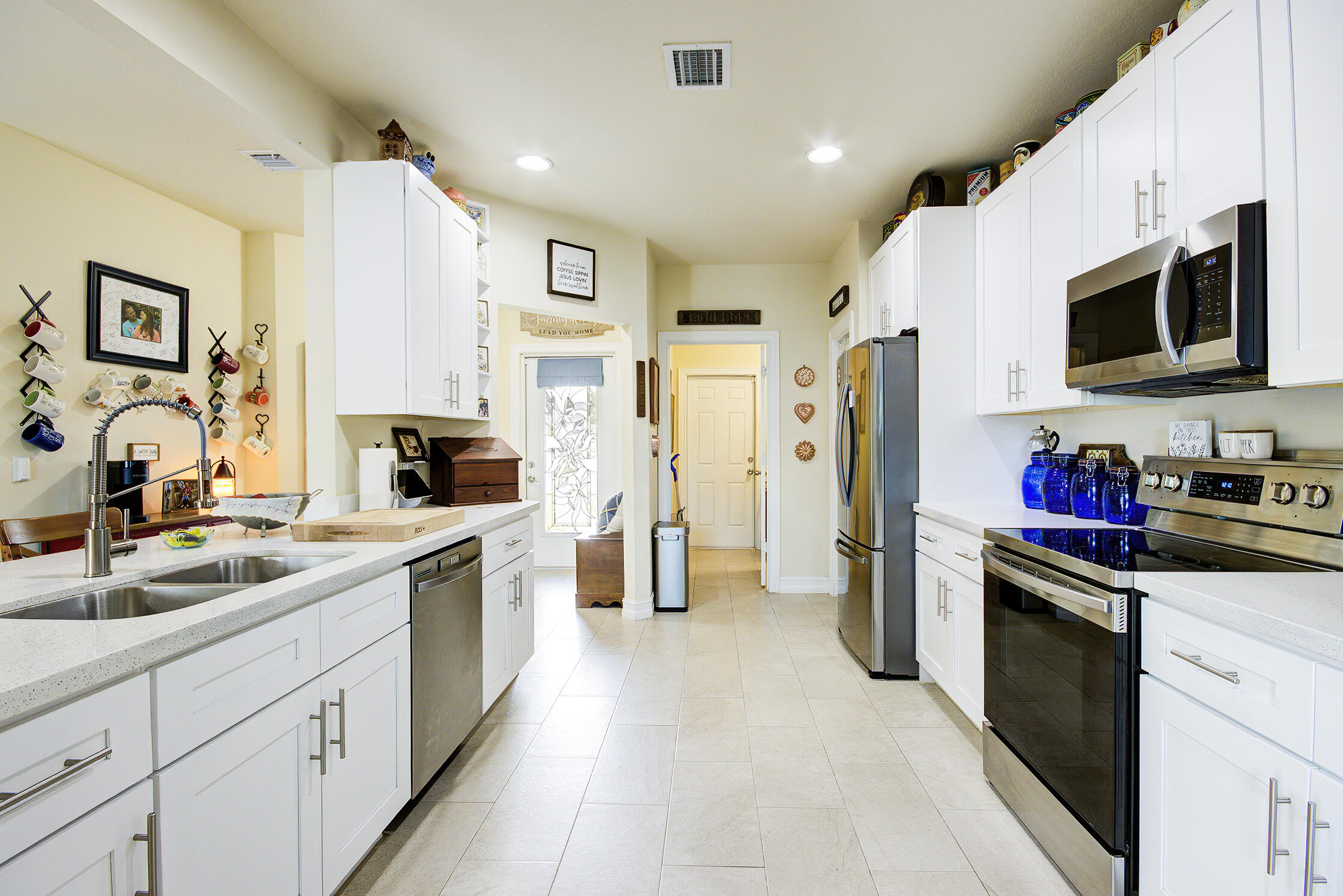 2329 Sw Mountwell Street Property Photo 4