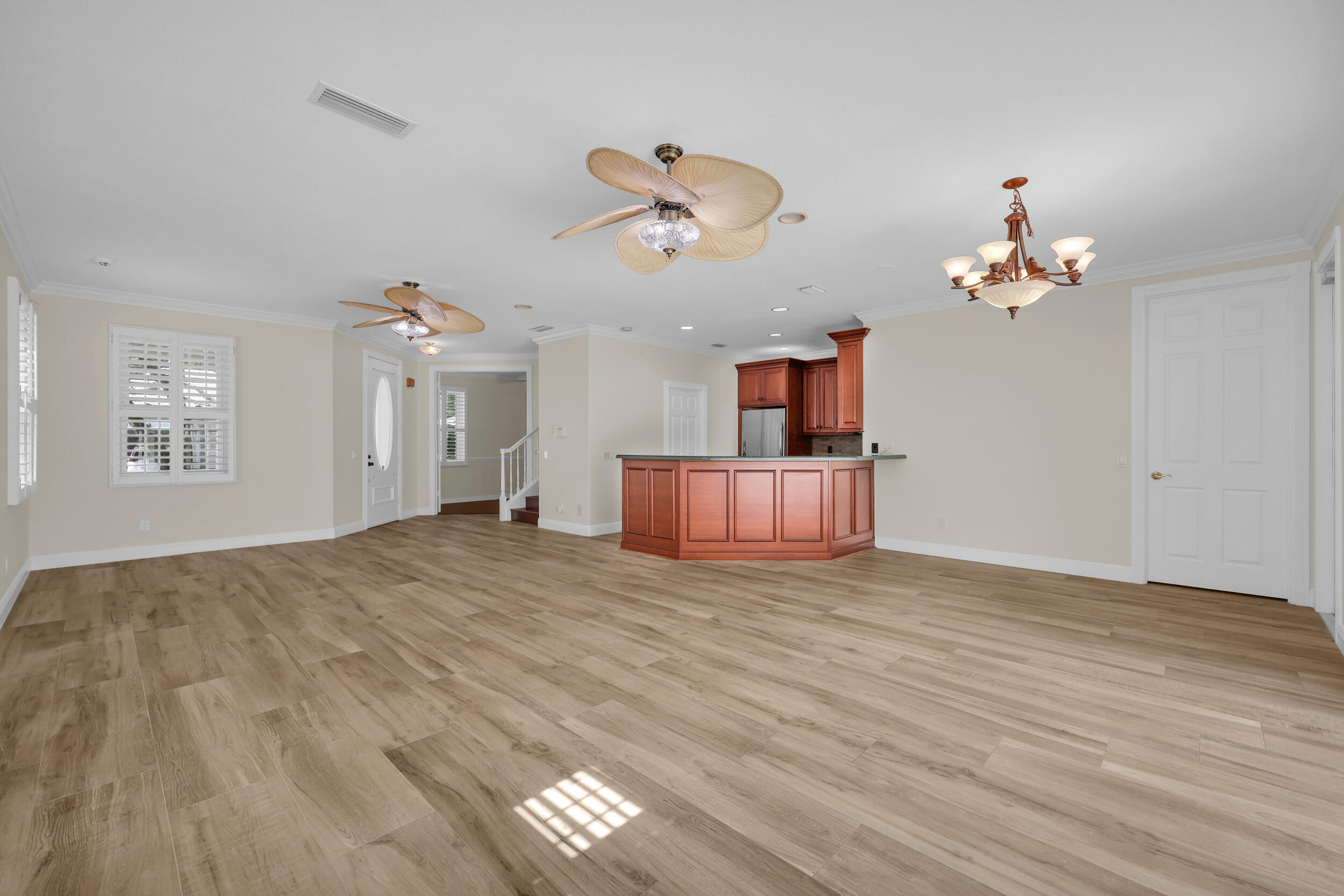 325 Sweet Bay Circle Property Photo 7